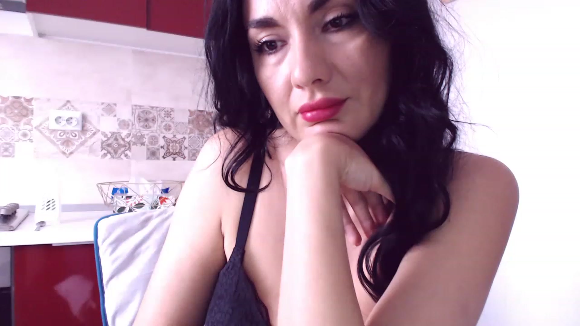 Gallery image thumbnail from CaffeeLatte's myfreecams stream on, 04/04/2023, 07:19 image 1 of 20