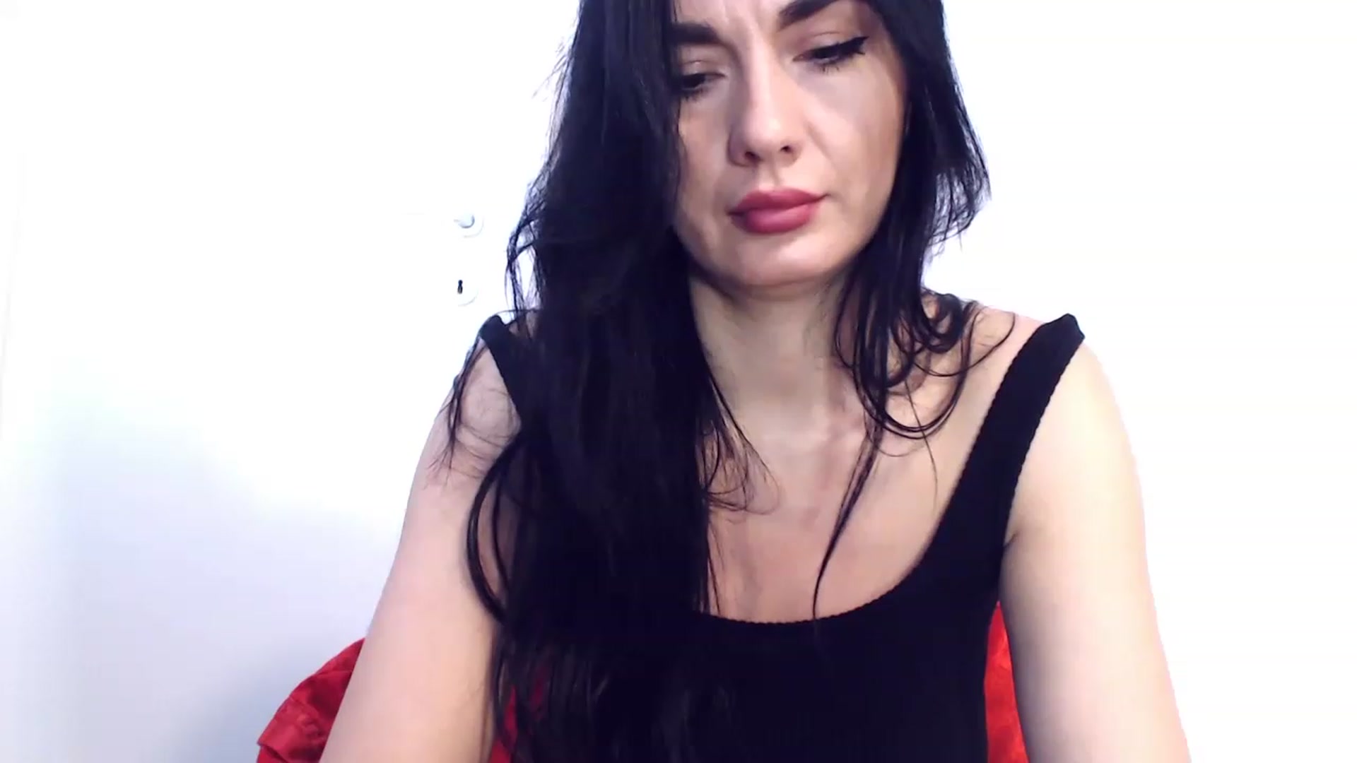 Gallery image thumbnail from CaffeeLatte's myfreecams stream on, 04/15/2023, 06:25 image 7 of 20