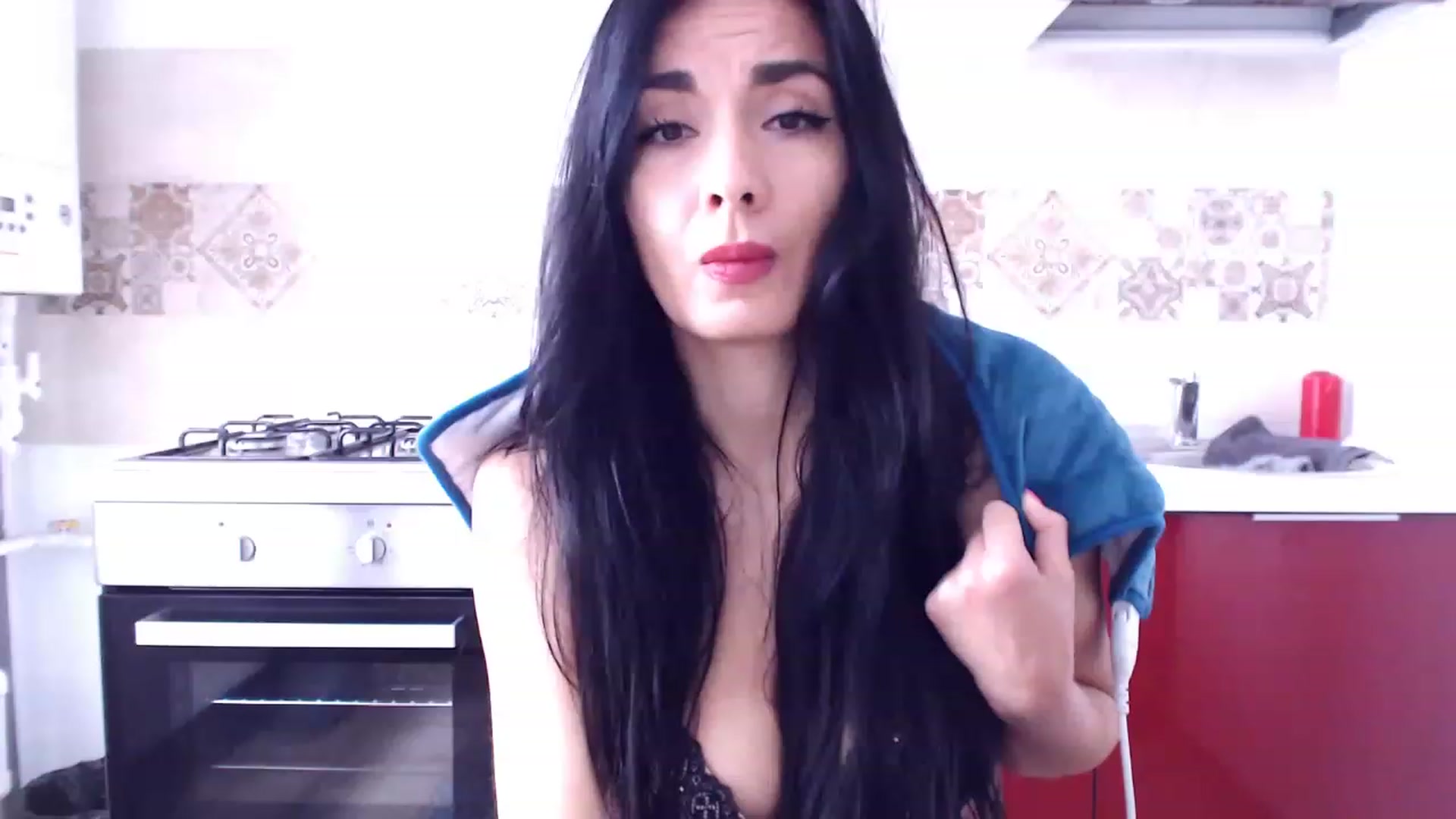Gallery image thumbnail from CaffeeLatte's myfreecams stream on, 04/18/2023, 06:58 image 17 of 20