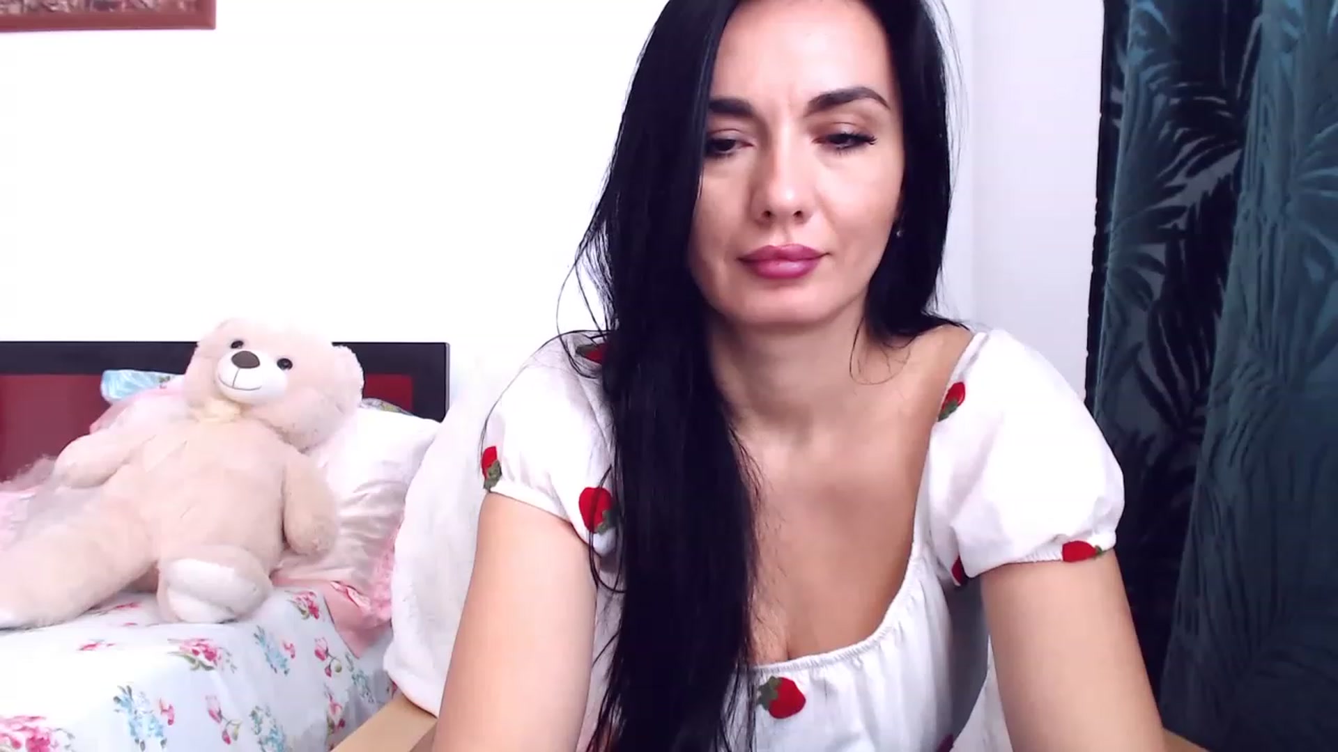 Gallery image thumbnail from CaffeeLatte's myfreecams stream on, 04/22/2023, 07:07 image 10 of 20