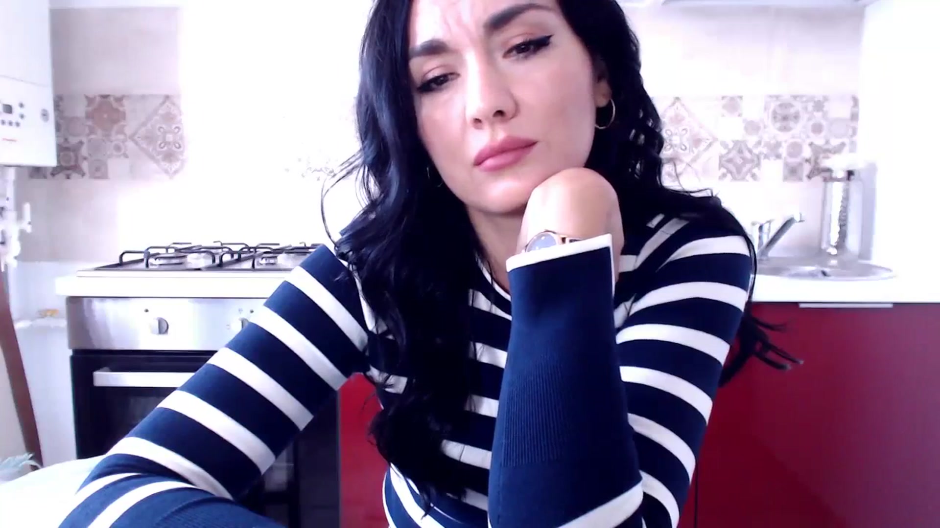 Gallery image thumbnail from CaffeeLatte's myfreecams stream on, 10/13/2023, 07:49 image 13 of 20