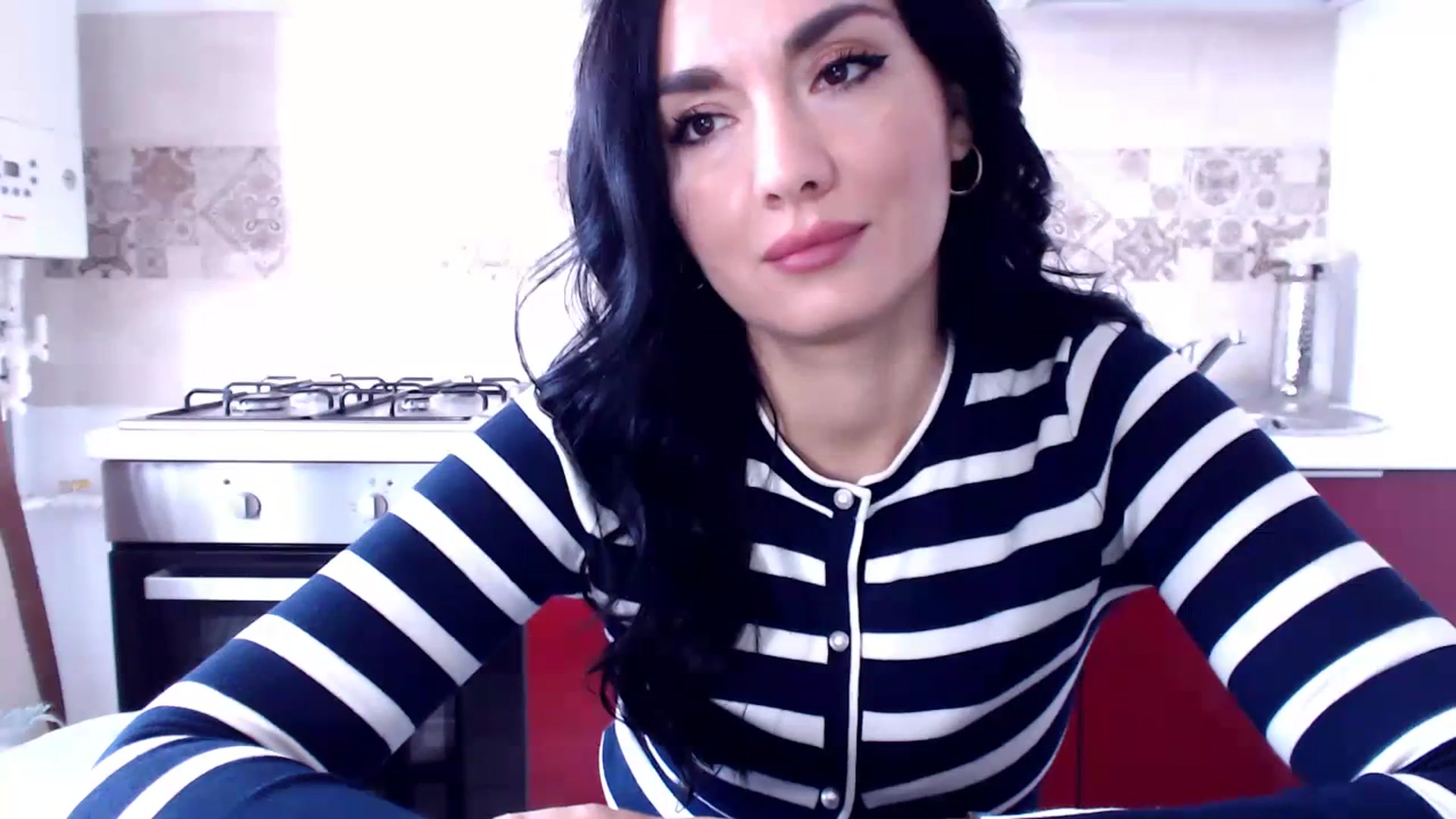 Gallery image thumbnail from CaffeeLatte's myfreecams stream on, 10/13/2023, 07:49 image 12 of 20