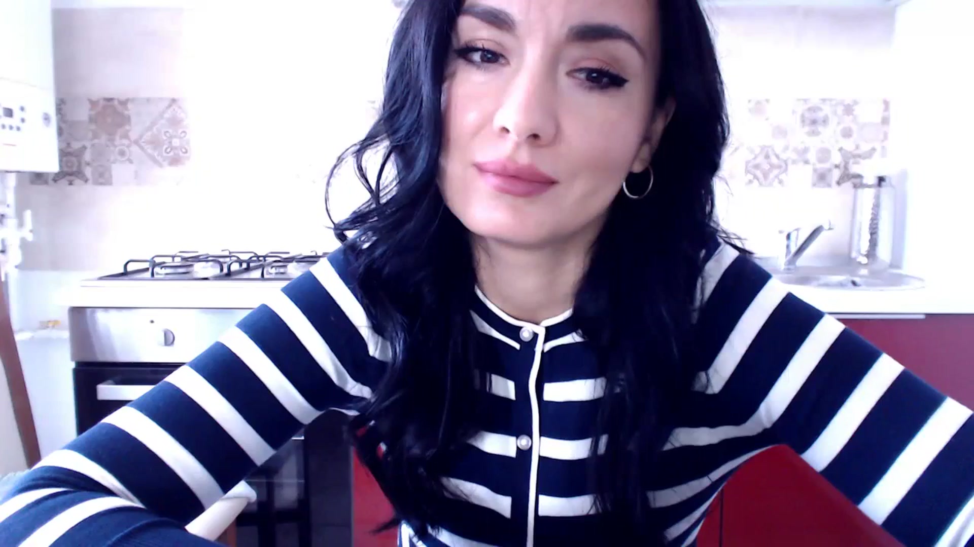 Gallery image thumbnail from CaffeeLatte's myfreecams stream on, 10/13/2023, 07:49 image 16 of 20