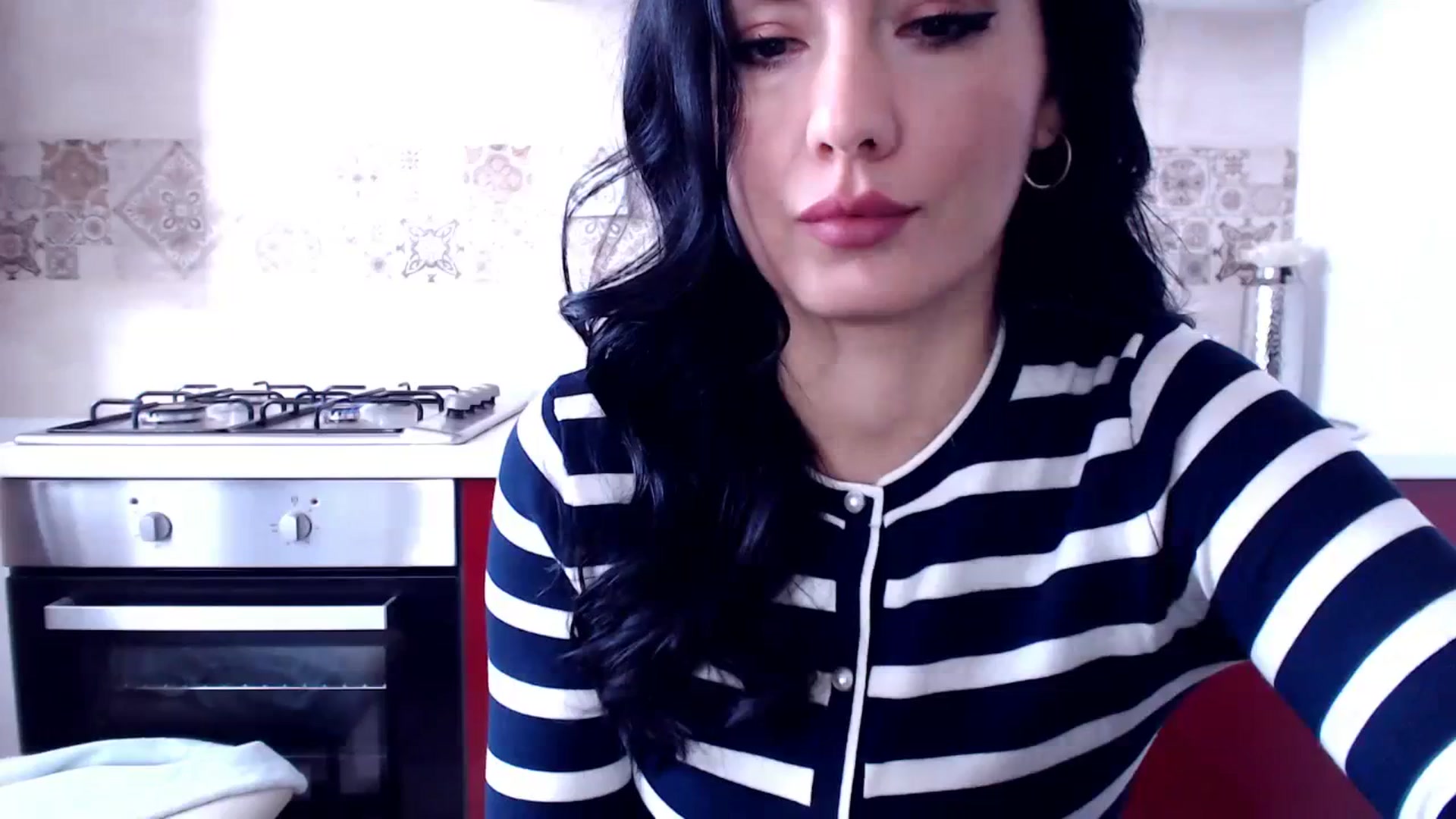 Gallery image thumbnail from CaffeeLatte's myfreecams stream on, 10/13/2023, 07:49 image 3 of 20