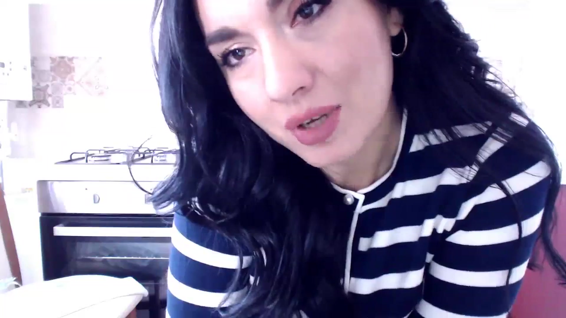 Gallery image thumbnail from CaffeeLatte's myfreecams stream on, 10/13/2023, 07:49 image 10 of 20