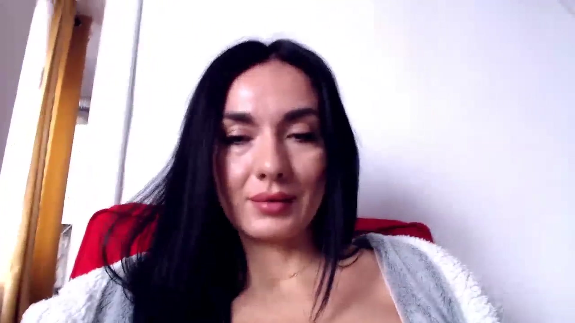 Gallery image thumbnail from CaffeeLatte's myfreecams stream on, 11/13/2023, 08:05 image 11 of 20