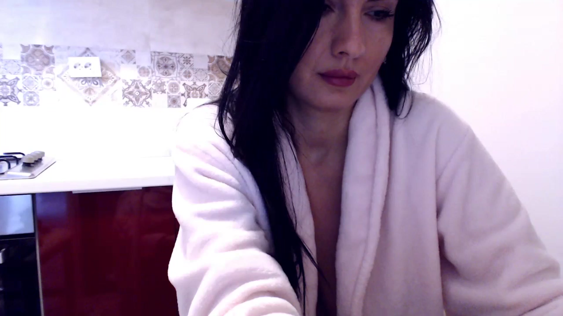 Gallery image thumbnail from CaffeeLatte's myfreecams stream on, 12/16/2023, 09:41 image 15 of 20