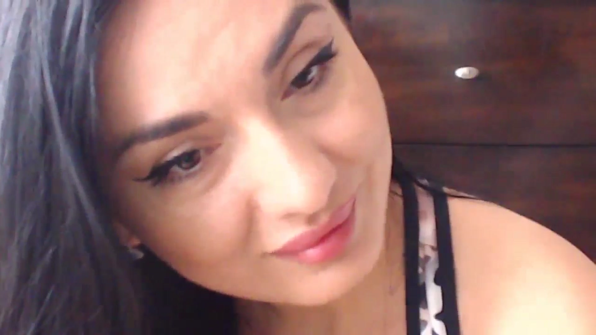 Gallery image thumbnail from CaffeeLatte's myfreecams stream on, 05/17/2024, 06:57 image 4 of 20