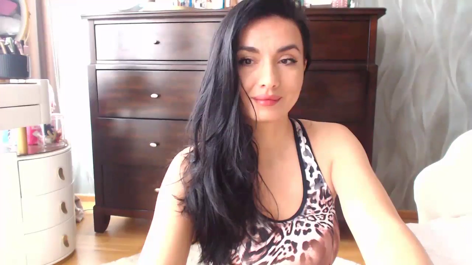 Gallery image thumbnail from CaffeeLatte's myfreecams stream on, 05/17/2024, 06:57 image 2 of 20
