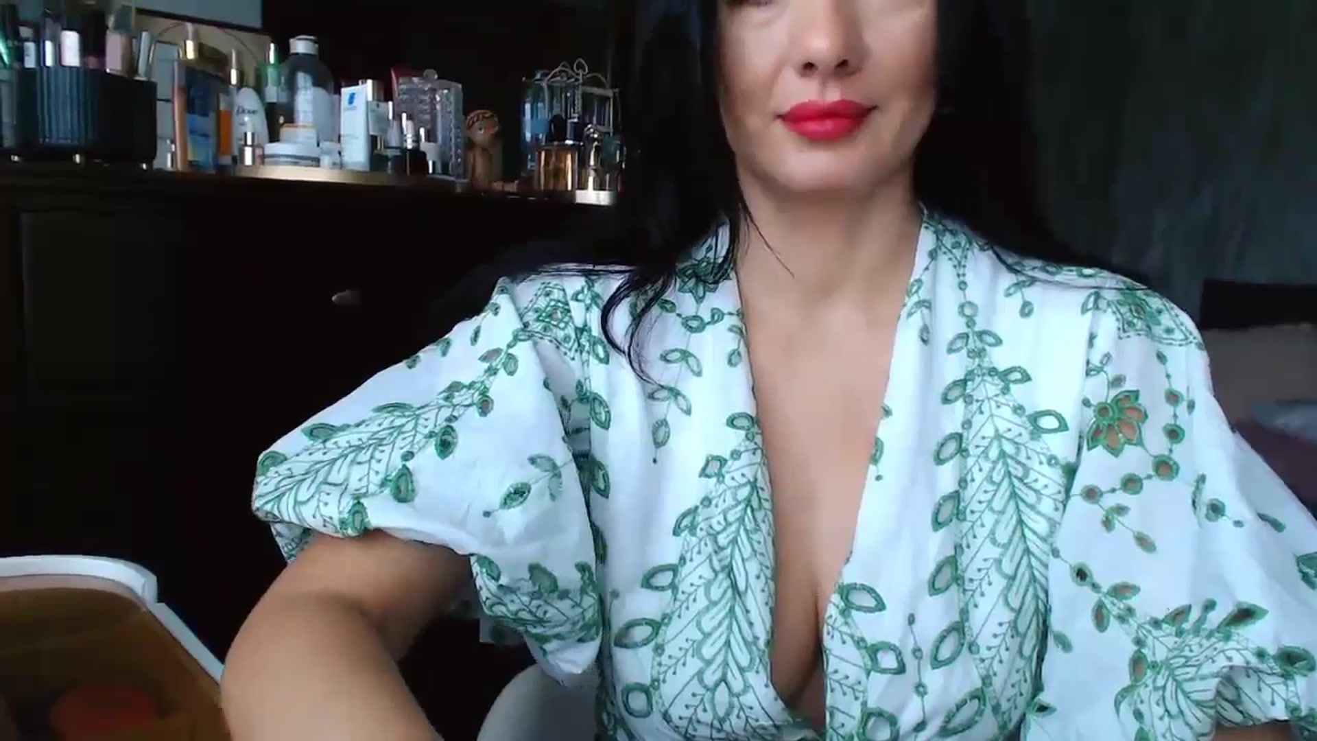 Gallery image thumbnail from CaffeeLatte's myfreecams stream on, 05/19/2024, 07:26 image 13 of 20