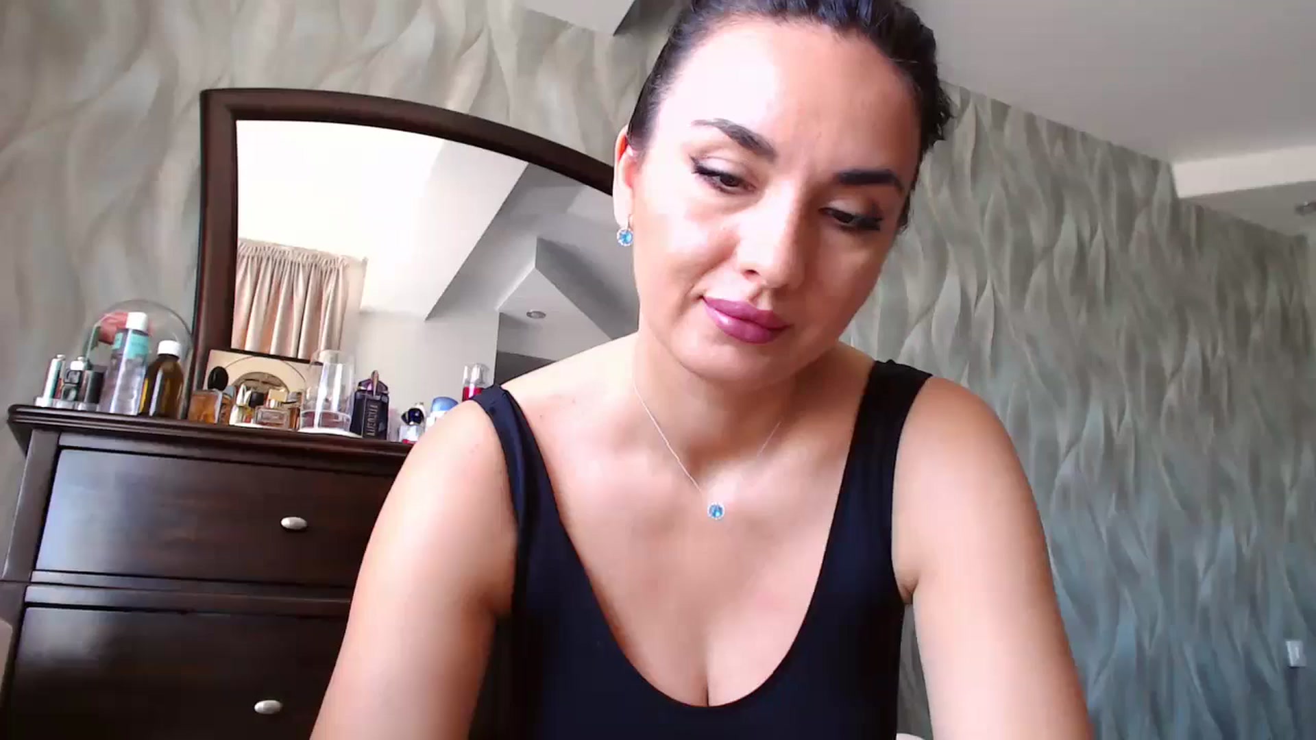 Gallery image thumbnail from CaffeeLatte's myfreecams stream on, 06/15/2024, 06:51 image 7 of 20
