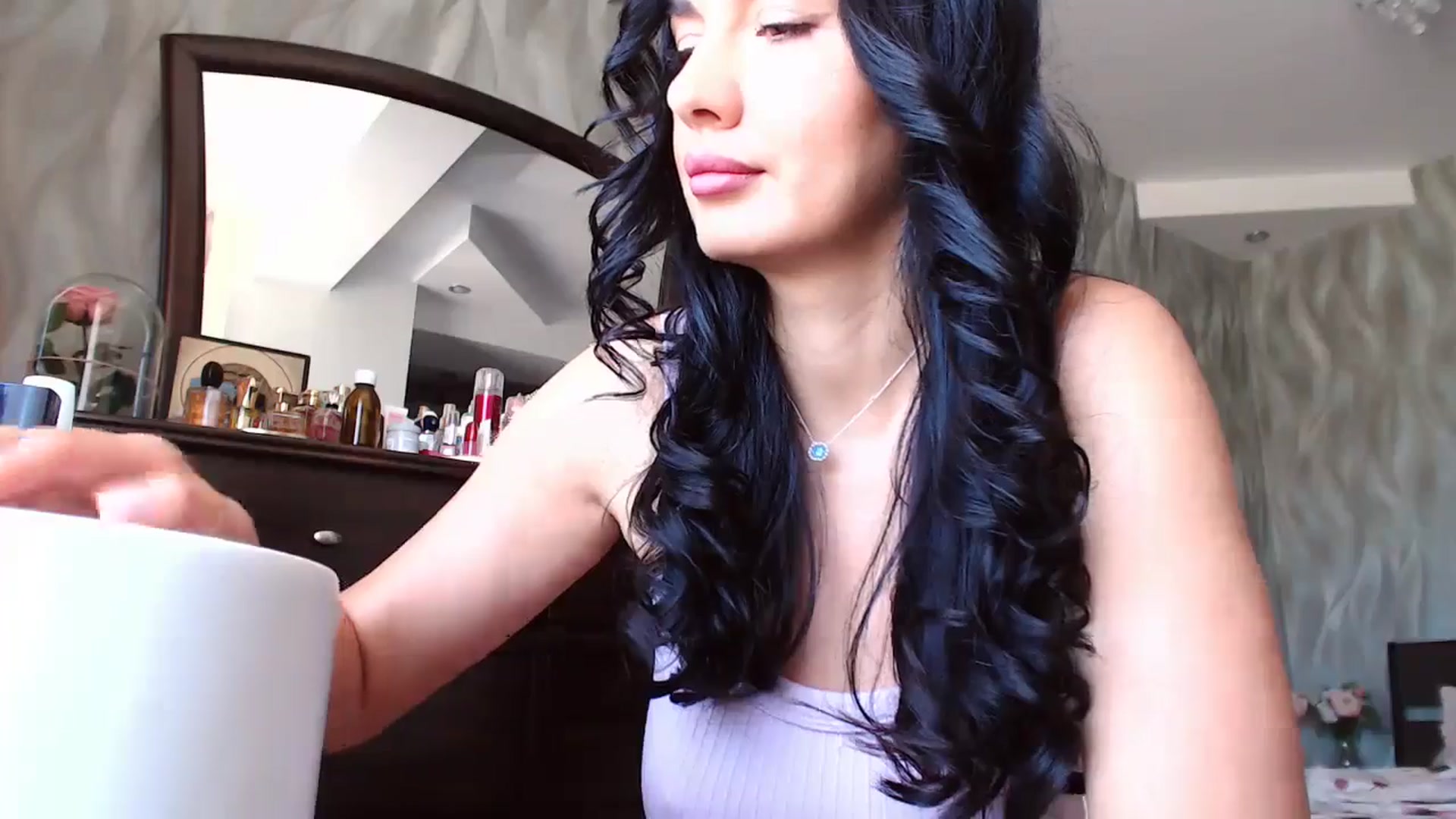 Gallery image thumbnail from CaffeeLatte's myfreecams stream on, 06/16/2024, 07:25 image 7 of 20