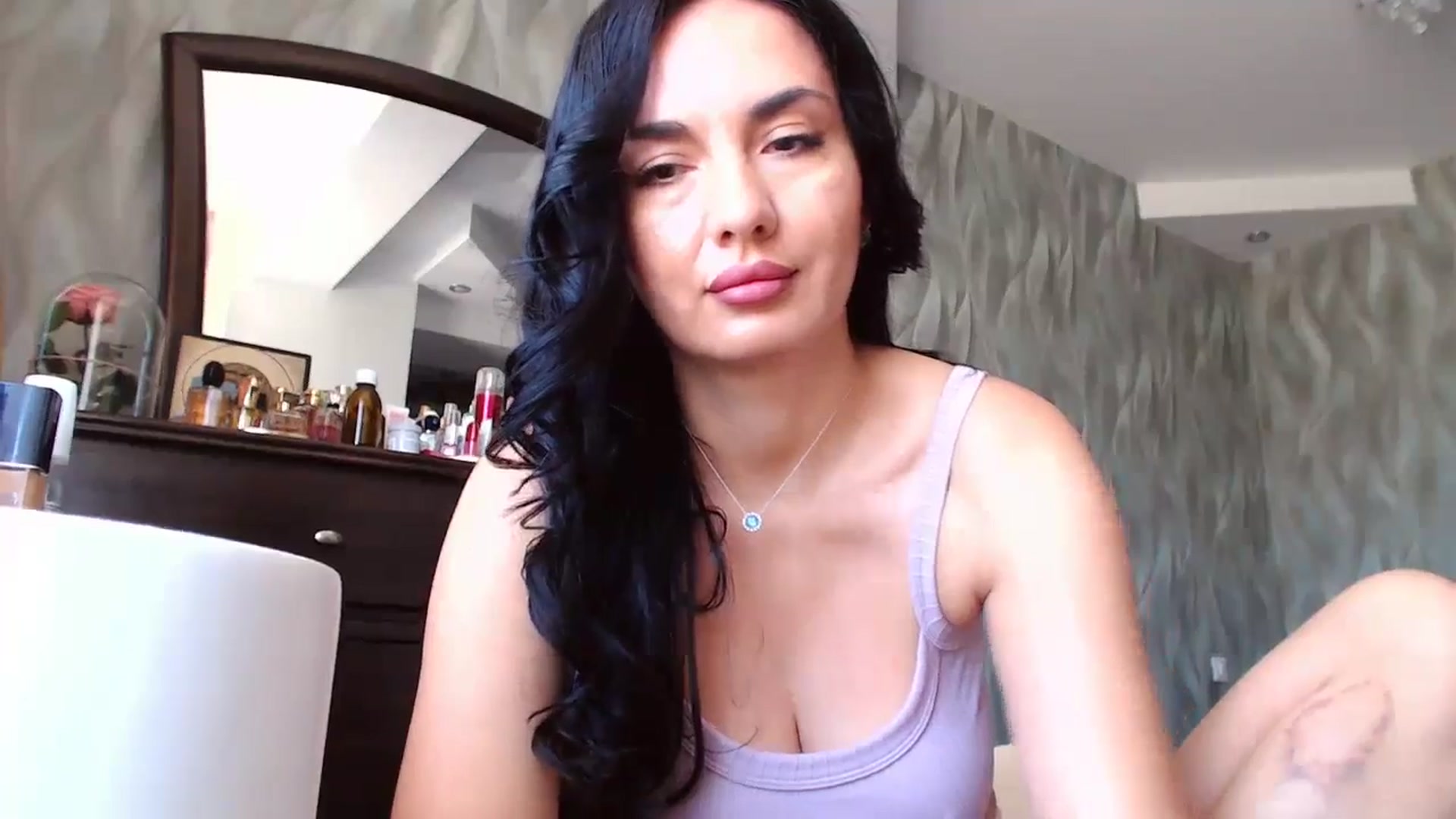 Gallery image thumbnail from CaffeeLatte's myfreecams stream on, 06/16/2024, 07:25 image 19 of 20