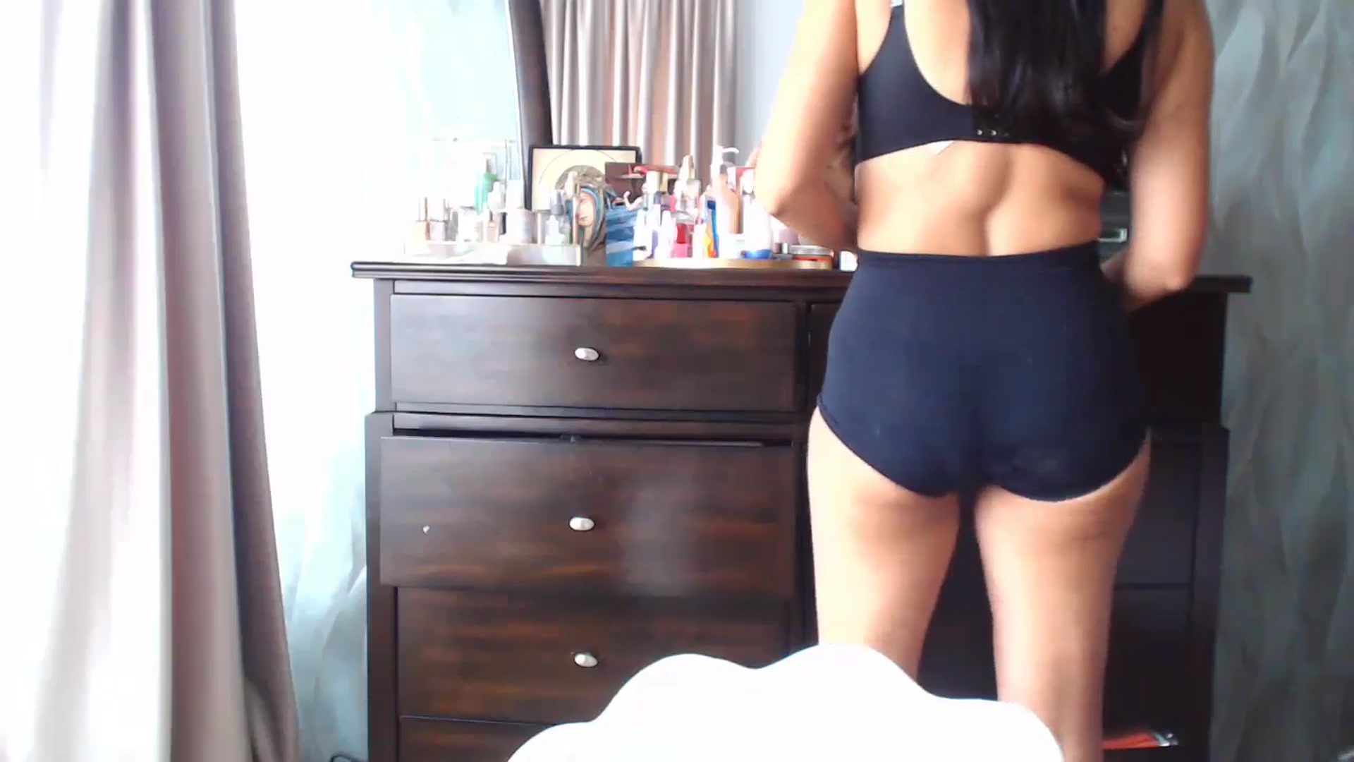 Gallery image thumbnail from CaffeeLatte's myfreecams stream on, 08/06/2024, 07:03 image 19 of 20