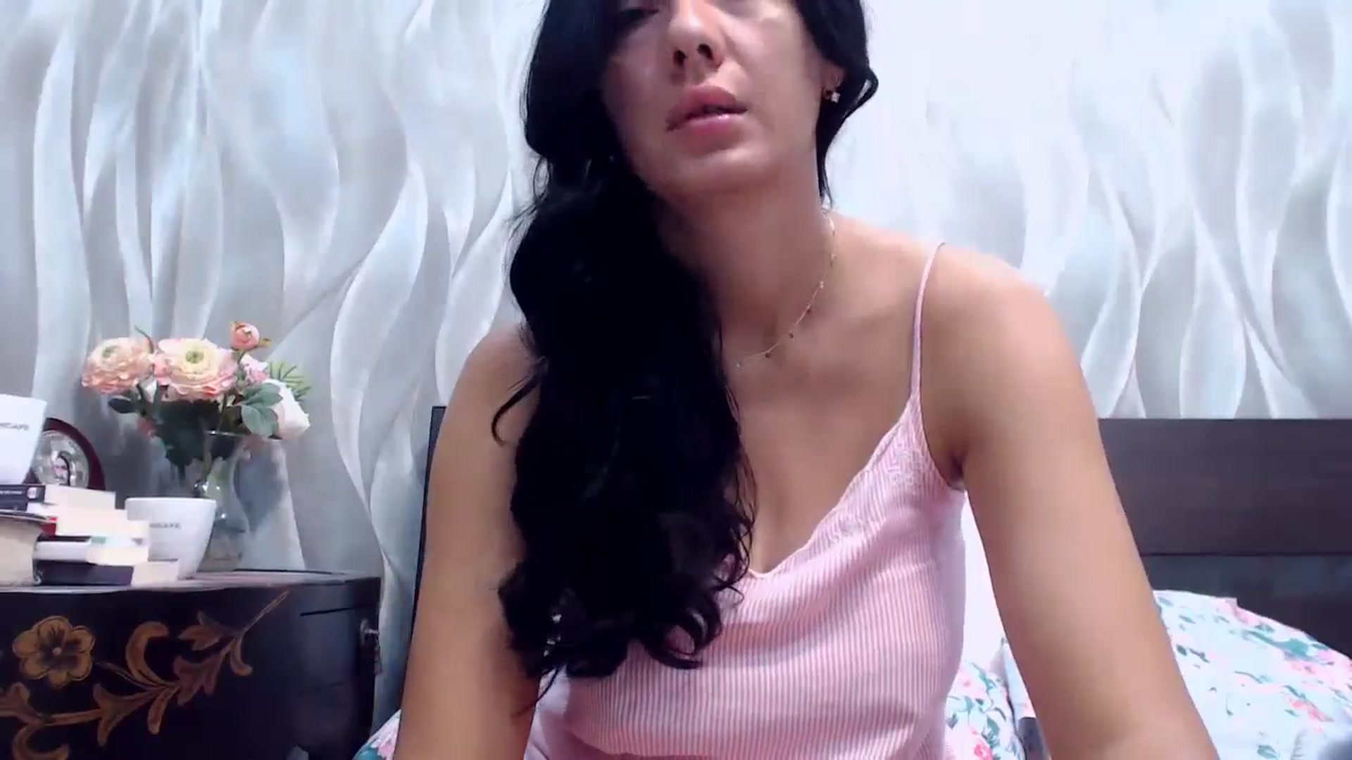 Gallery image thumbnail from CaffeeLatte's myfreecams stream on, 08/30/2024, 06:59 image 11 of 20