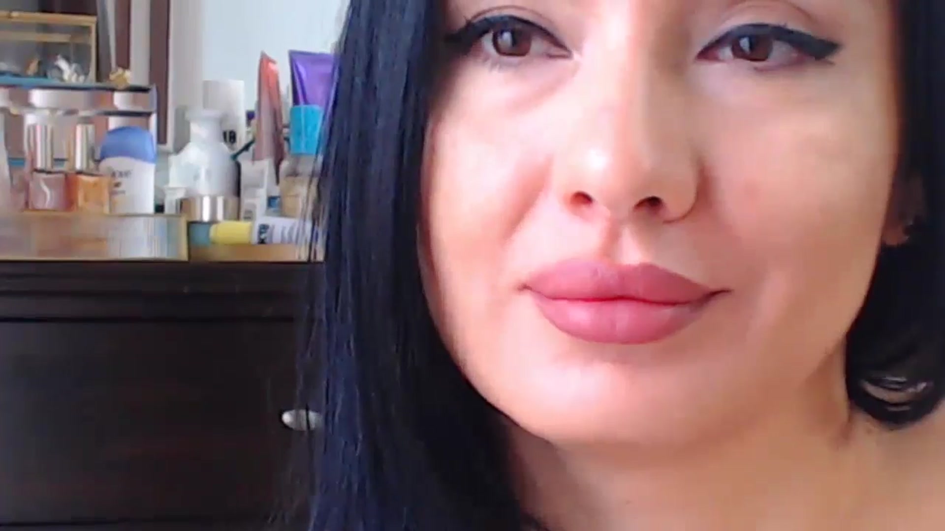 Gallery image thumbnail from CaffeeLatte's myfreecams stream on, 09/30/2024, 06:15 image 13 of 20