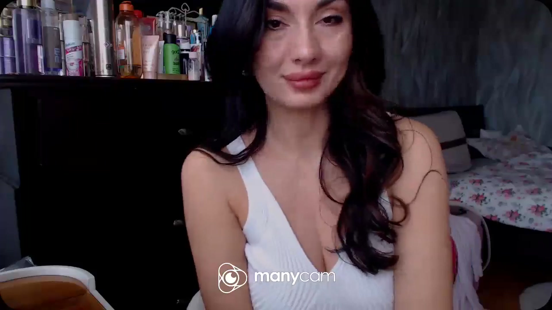 Gallery image thumbnail from CaffeeLatte's myfreecams stream on, 03/18/2025, 09:01 image 12 of 20