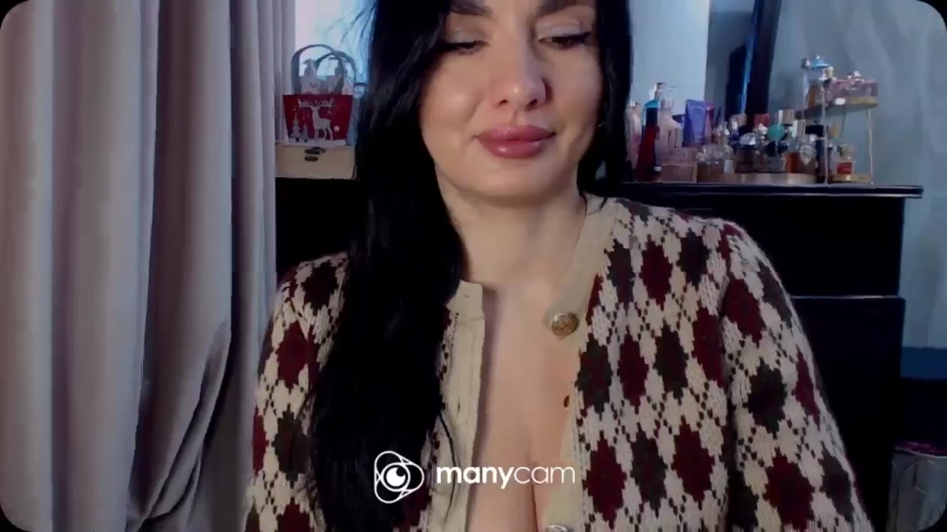 Gallery image thumbnail from CaffeeLatte's myfreecams stream on, 01/02/2026, 08:10 image 3 of 20