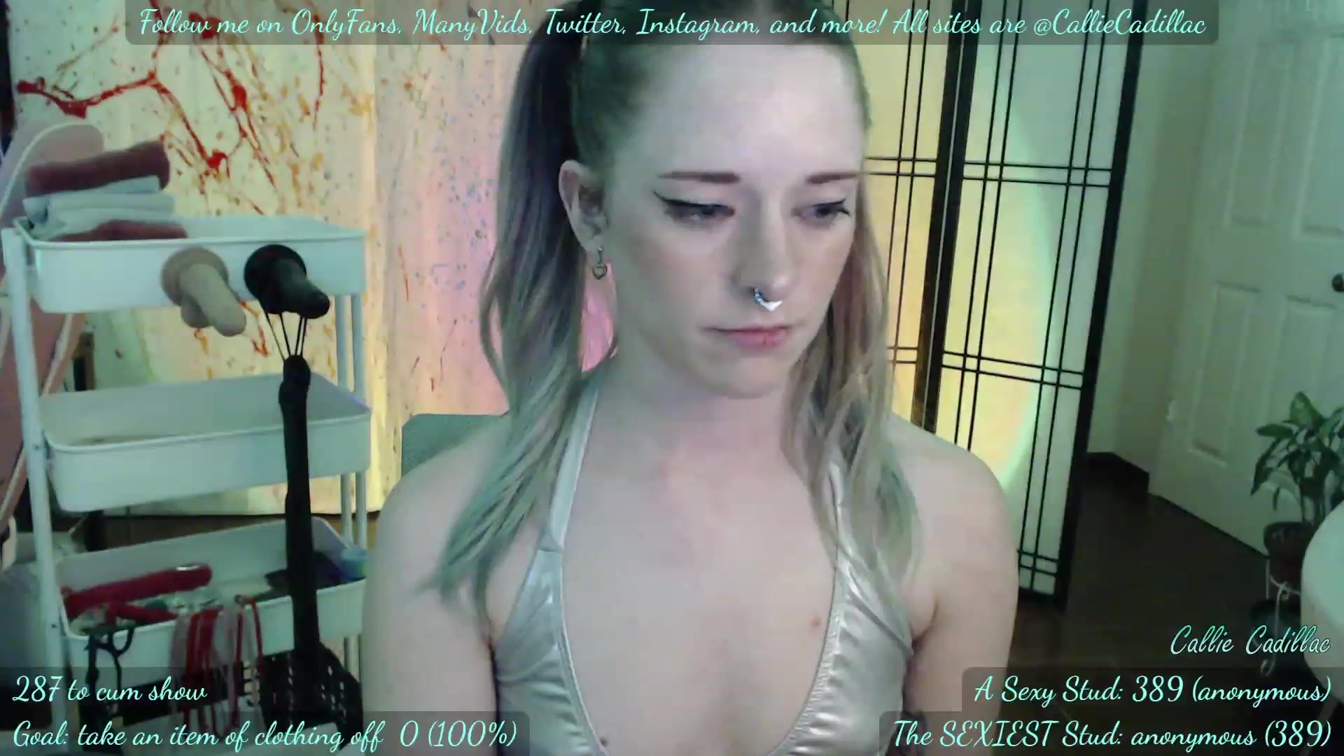 Gallery image thumbnail from CaliCadillac's myfreecams stream on, 05/19/2023, 11:28 image 12 of 20