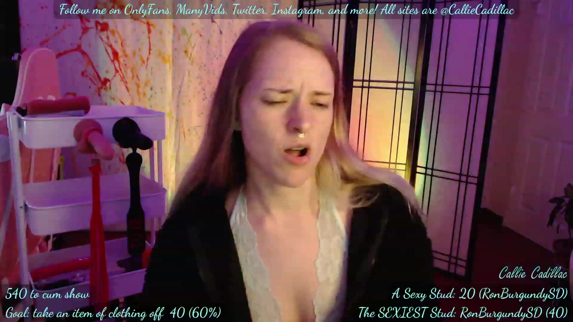 Gallery image thumbnail from CaliCadillac's myfreecams stream on, 05/23/2023, 09:36 image 7 of 20