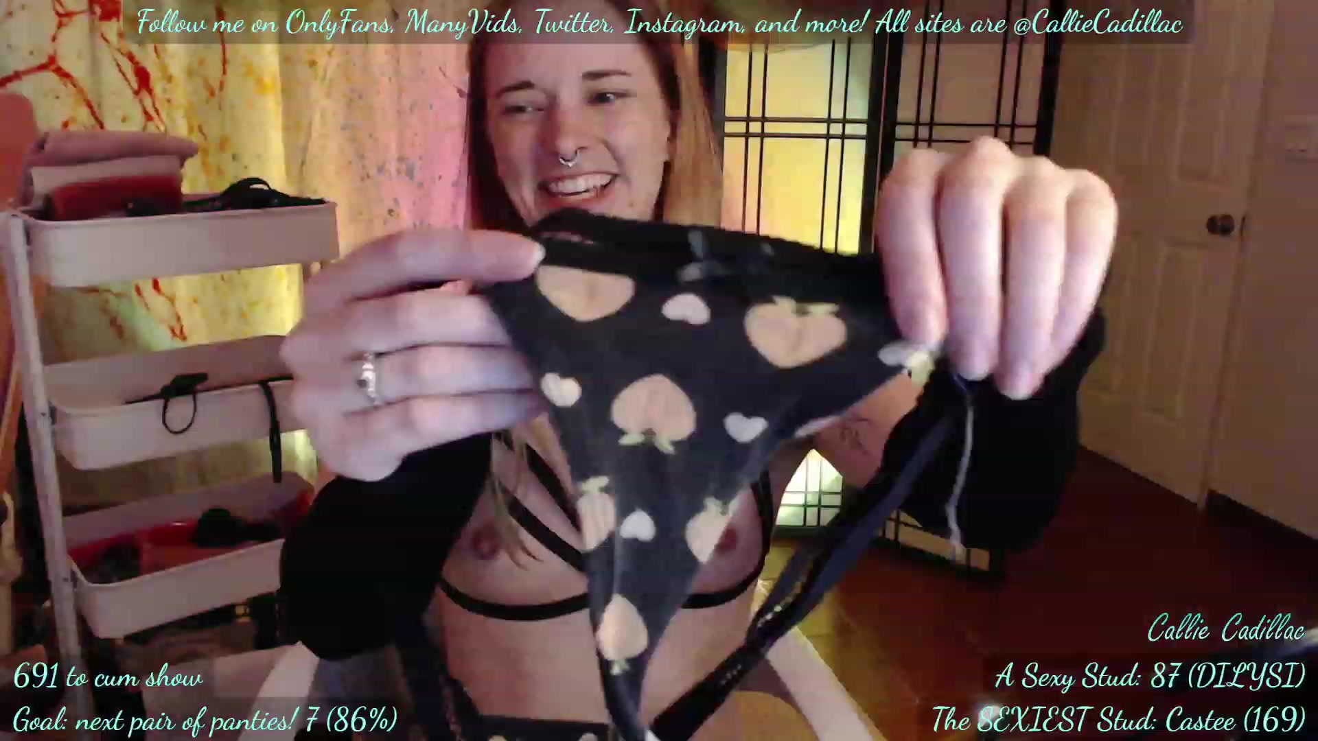 Gallery image thumbnail from CaliCadillac's myfreecams stream on, 06/15/2023, 09:17 image 8 of 20