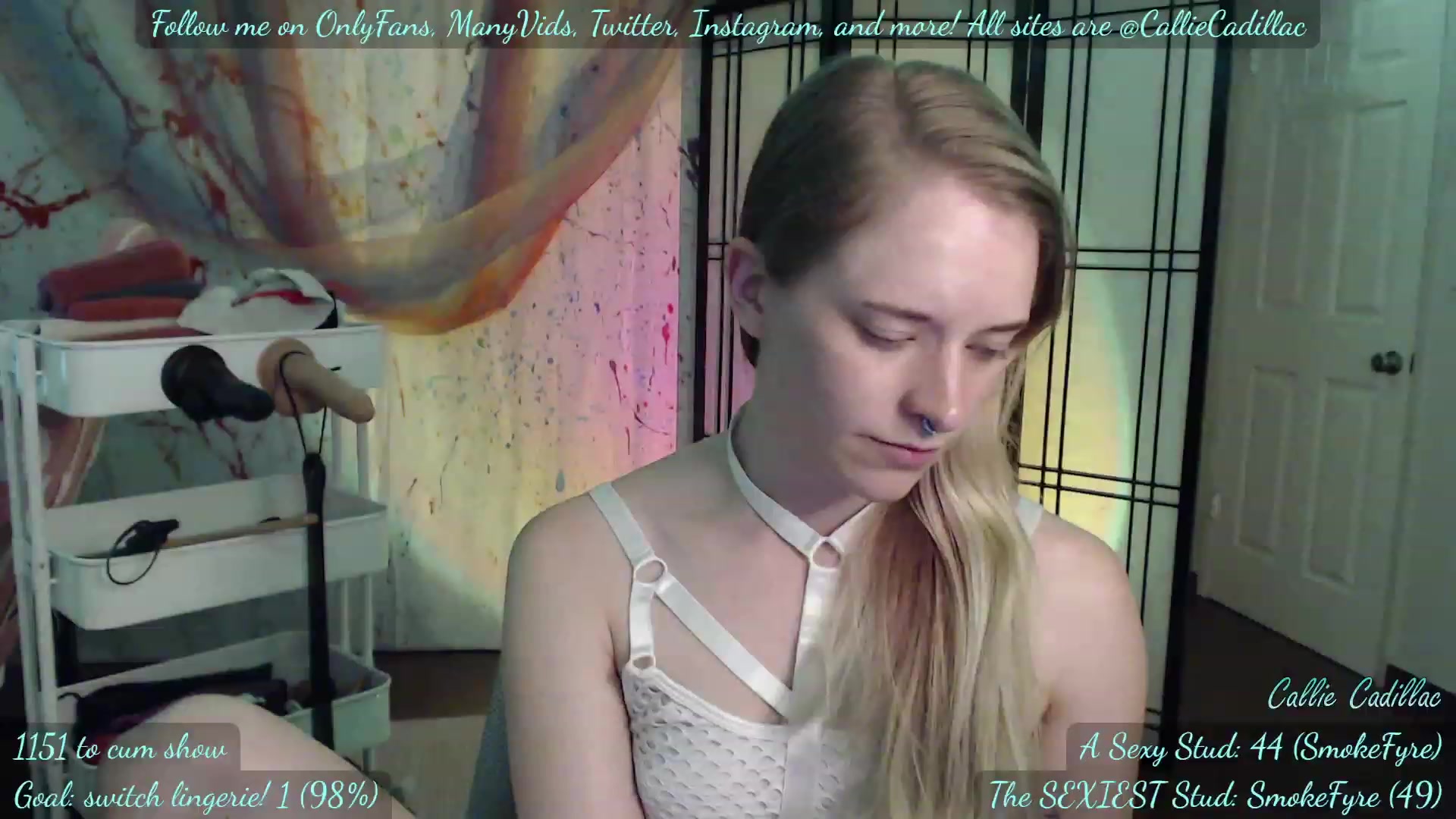 Gallery image thumbnail from CaliCadillac's myfreecams stream on, 07/19/2023, 10:07 image 7 of 20