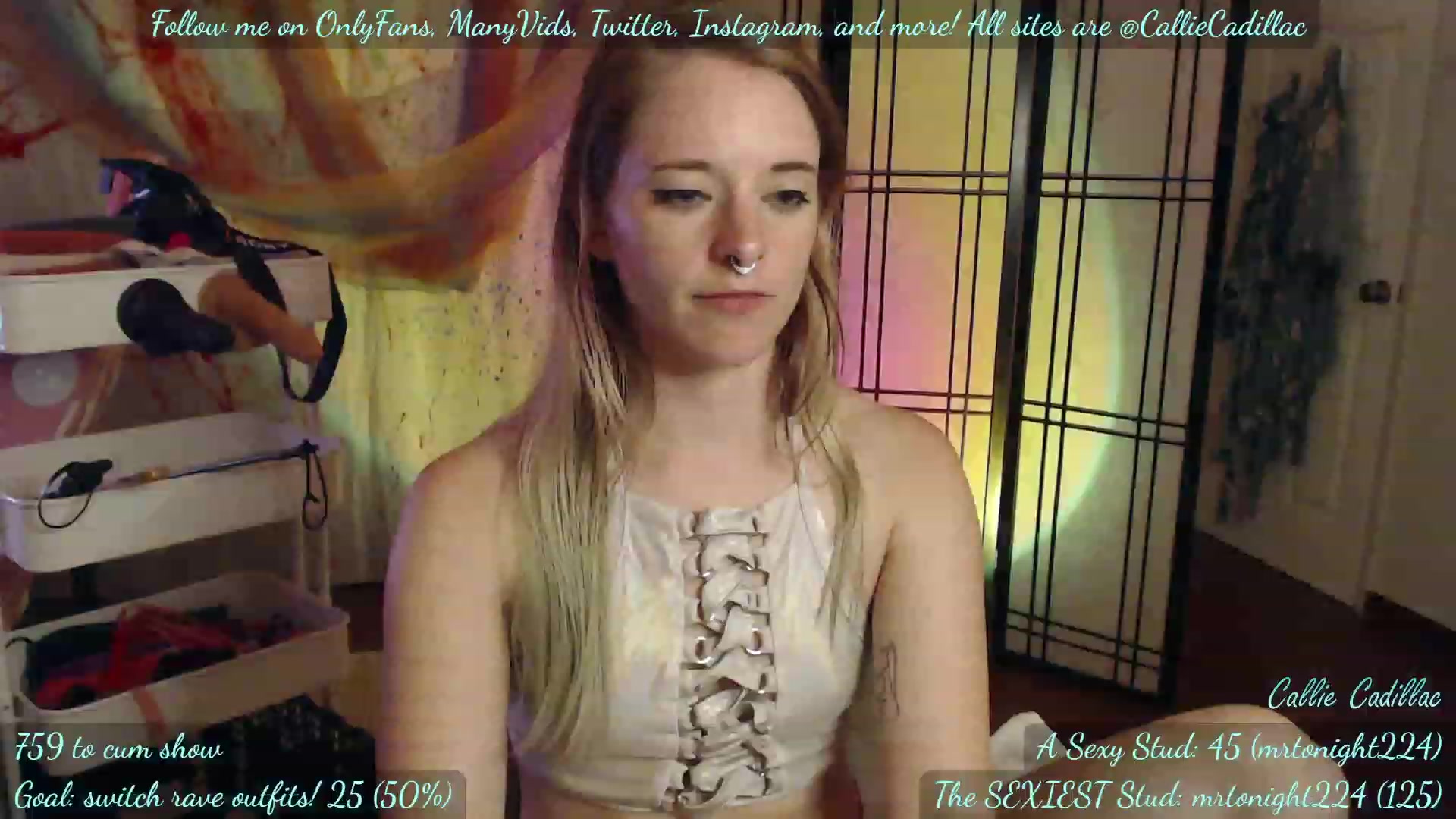 Gallery image thumbnail from CaliCadillac's myfreecams stream on, 07/20/2023, 12:47 image 14 of 20