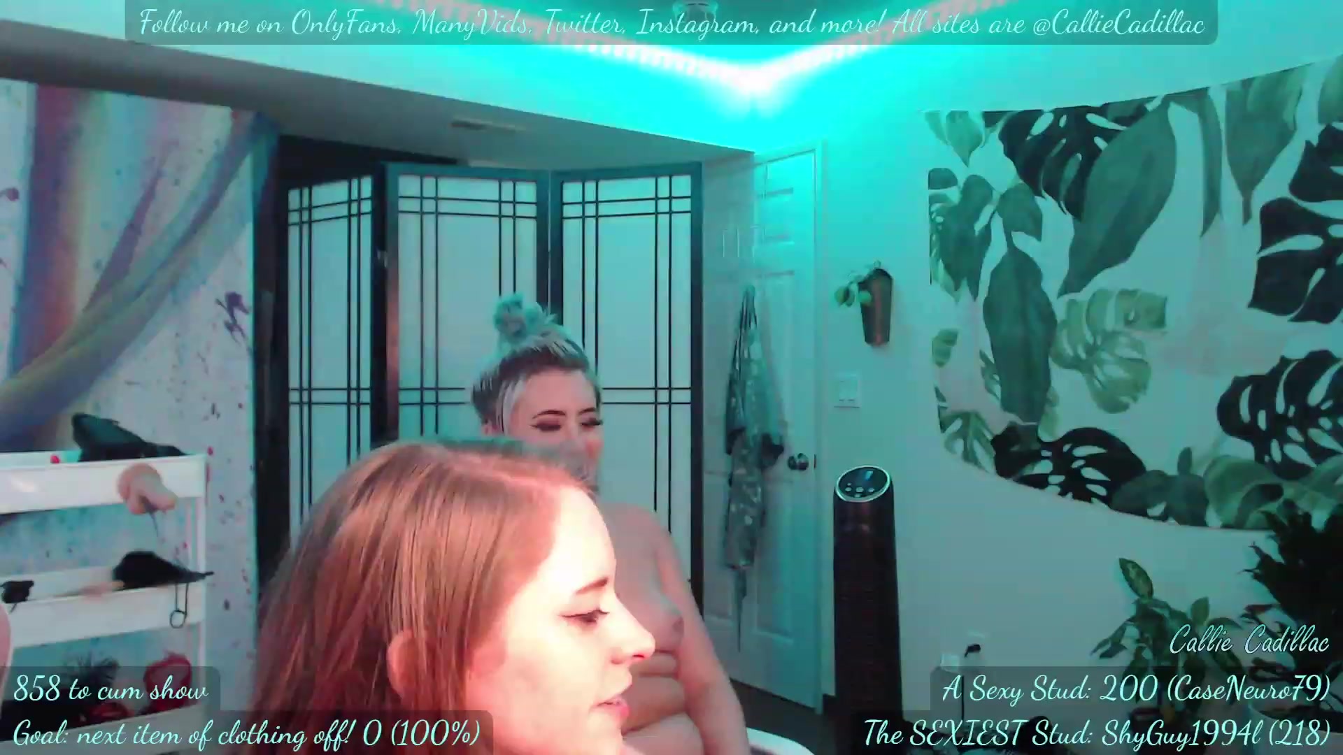 Gallery image thumbnail from CaliCadillac's myfreecams stream on, 07/21/2023, 12:37 image 1 of 20