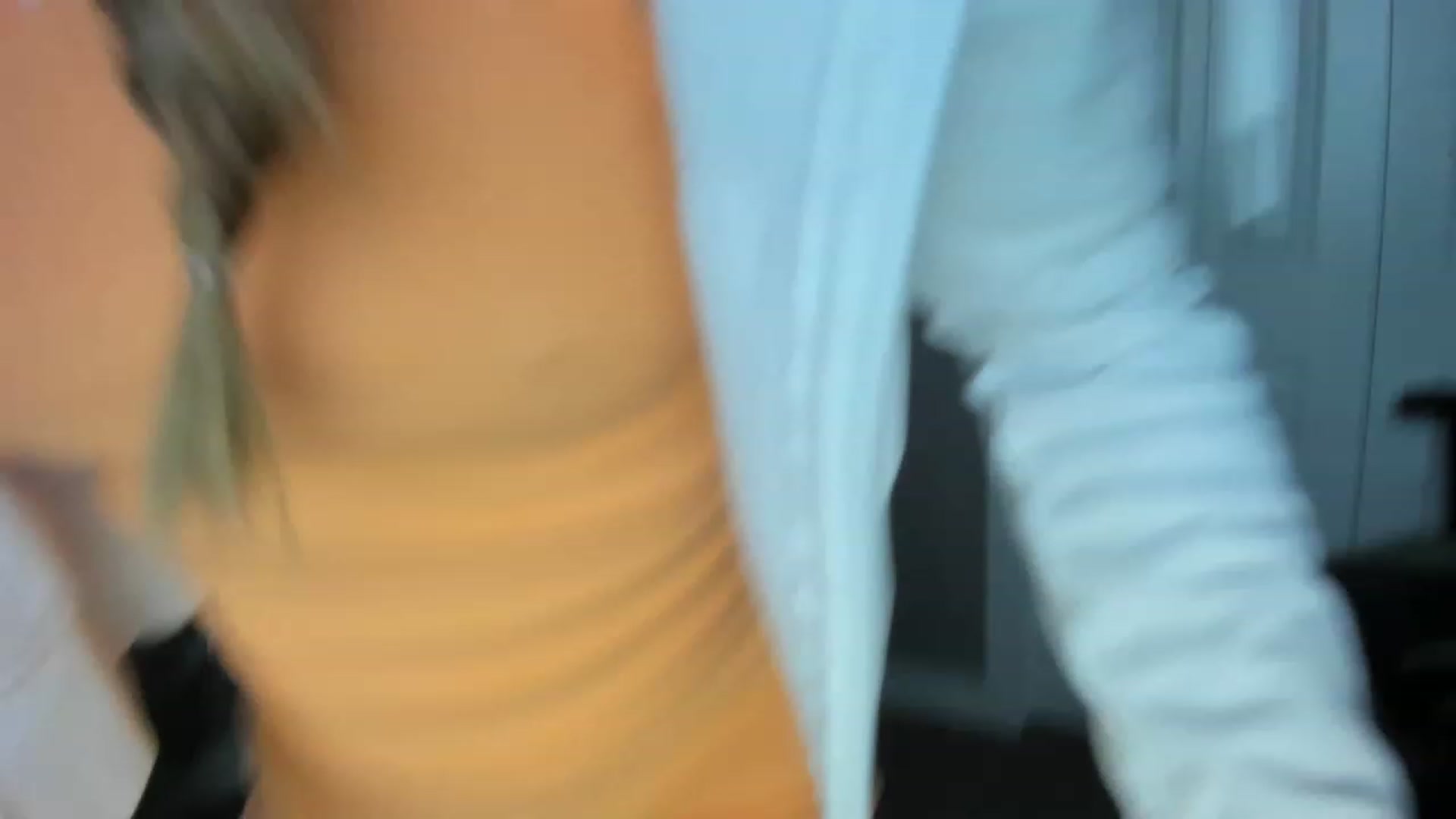 Gallery image thumbnail from CaliFleur's myfreecams stream on, 05/01/2023, 17:26 image 1 of 20