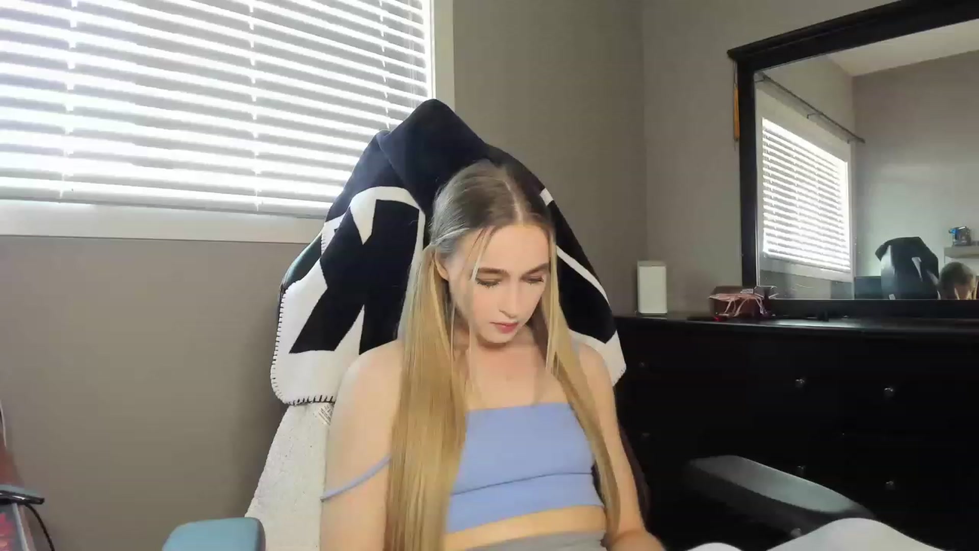 Gallery image thumbnail from CaliFleur's myfreecams stream on, 06/08/2023, 16:07 image 20 of 20