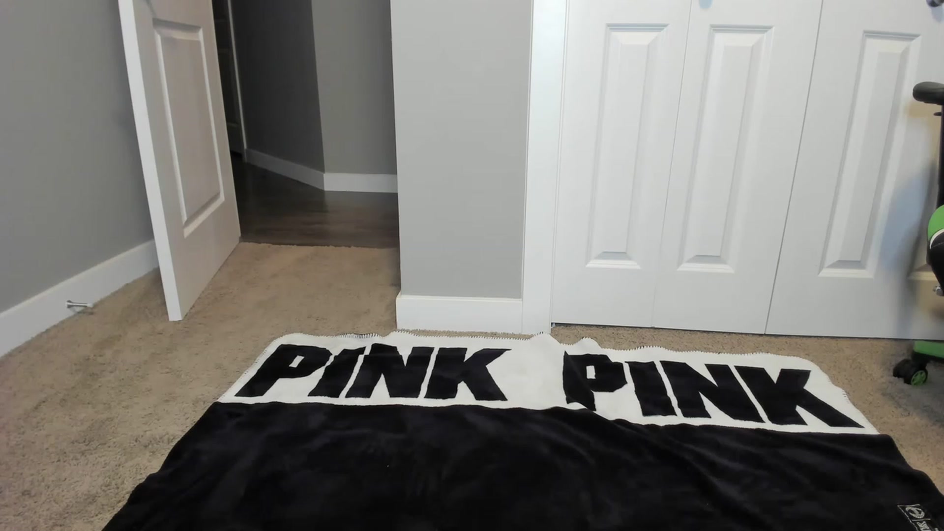 Gallery image thumbnail from CaliFleur's myfreecams stream on, 08/24/2023, 21:13 image 17 of 20
