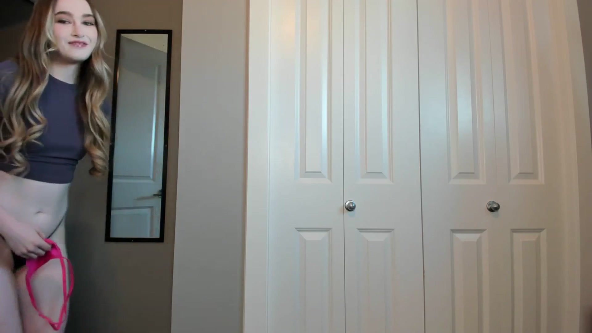 Gallery image thumbnail from CaliFleur's myfreecams stream on, 09/25/2023, 16:13 image 10 of 20