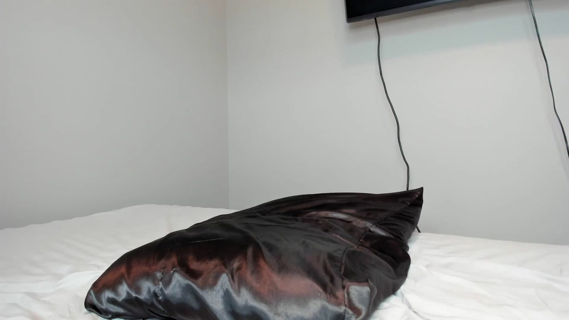 Gallery image thumbnail from CaliFleur's myfreecams stream on, 10/25/2023, 21:42 image 19 of 20