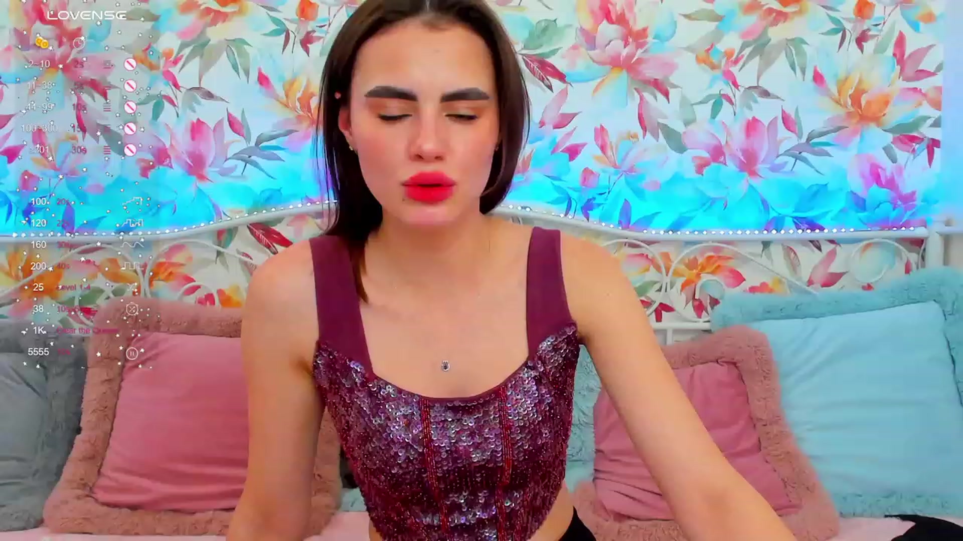 Gallery image thumbnail from CaliMoon's myfreecams stream on, 12/26/2023, 09:40 image 17 of 20