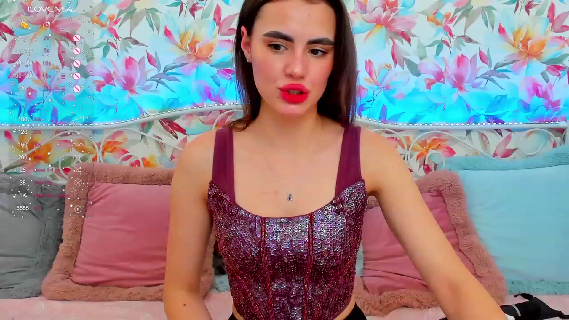 Gallery image thumbnail from CaliMoon's myfreecams stream on, 12/26/2023, 09:40 image 3 of 20