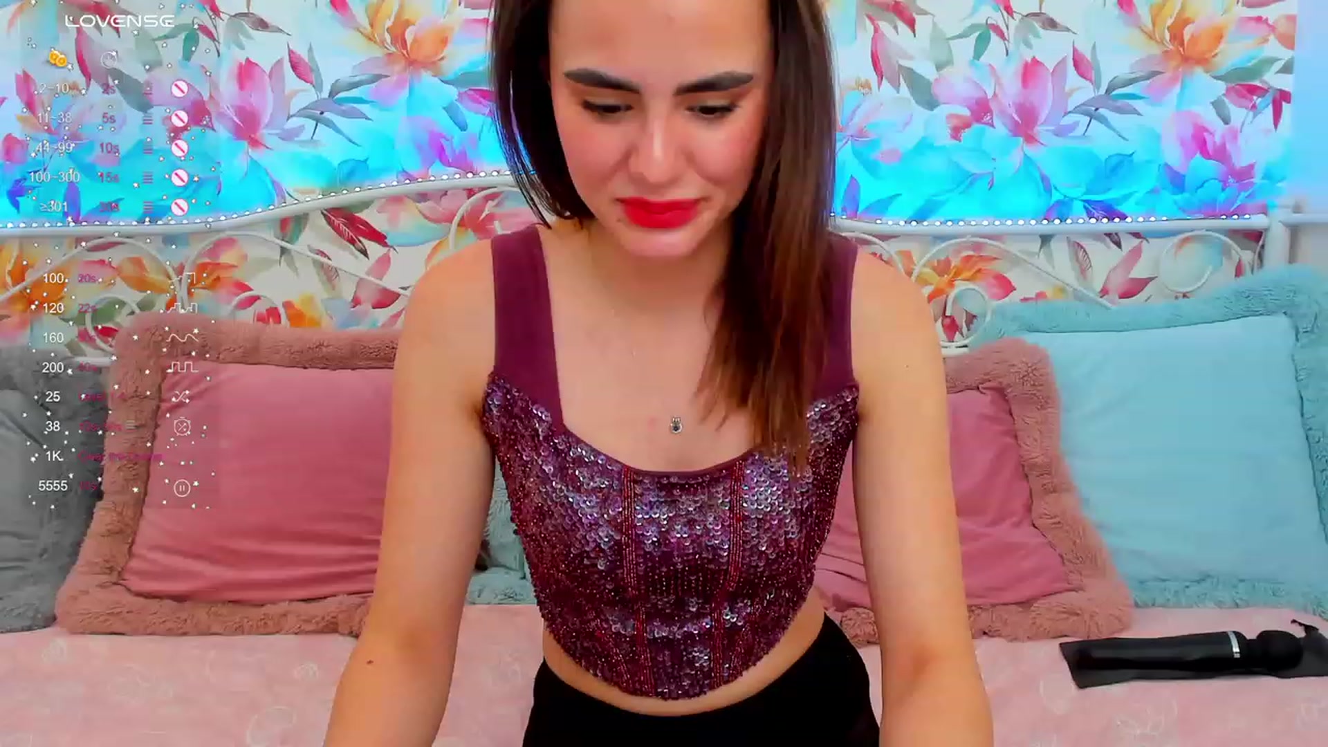 Gallery image thumbnail from CaliMoon's myfreecams stream on, 12/26/2023, 09:40 image 11 of 20