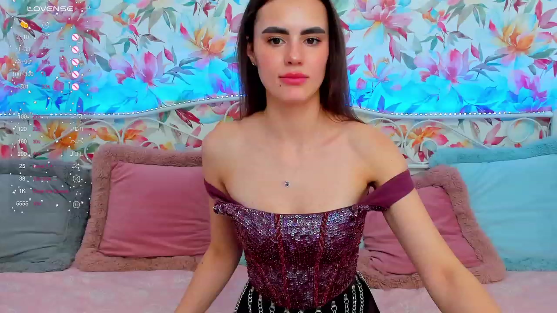 Gallery image thumbnail from CaliMoon's myfreecams stream on, 12/26/2023, 13:54 image 3 of 20