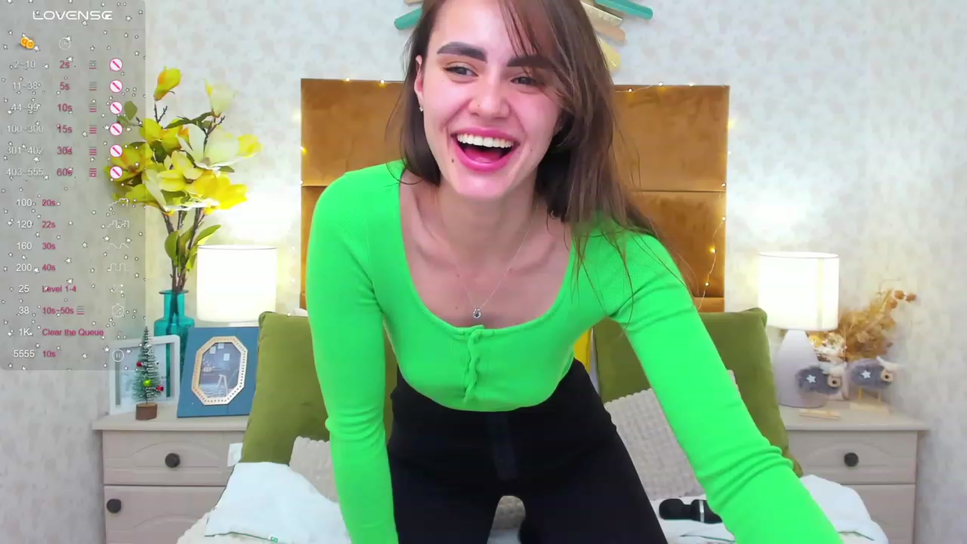 Gallery image thumbnail from CaliMoon's myfreecams stream on, 01/02/2024, 13:00 image 10 of 20