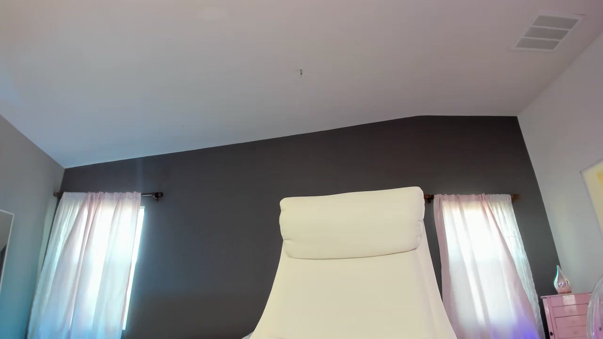 Gallery image thumbnail from CaliPassion's myfreecams stream on, 01/27/2023, 24:35 image 3 of 20