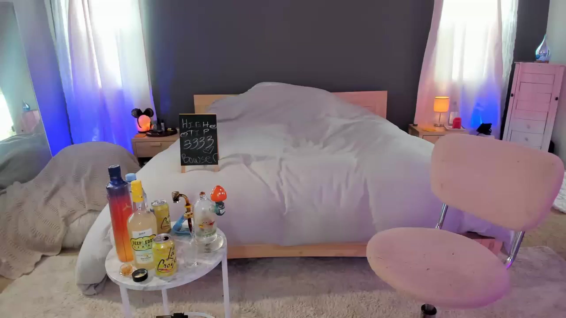 Gallery image thumbnail from CaliPassion's myfreecams stream on, 02/04/2023, 24:56 image 5 of 20