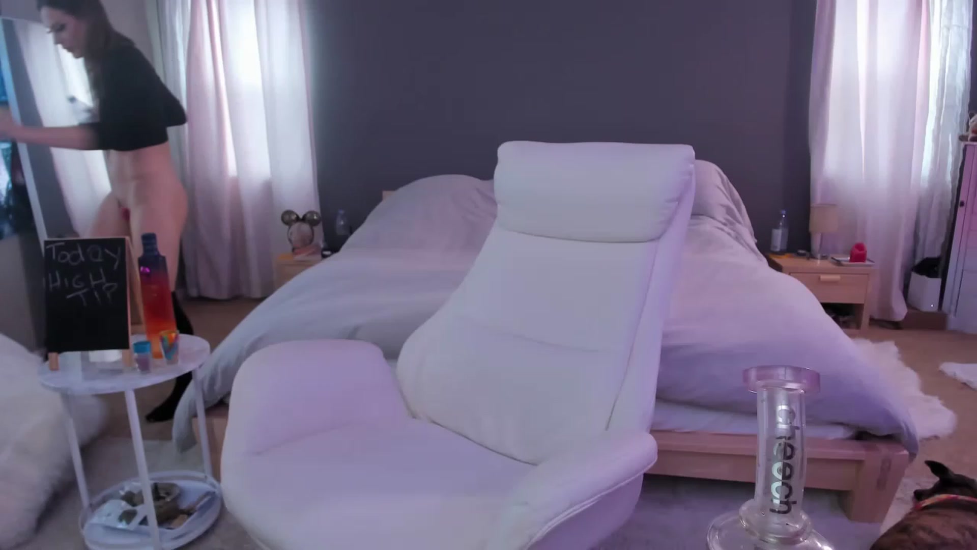 Gallery image thumbnail from CaliPassion's myfreecams stream on, 03/14/2023, 23:05 image 12 of 20