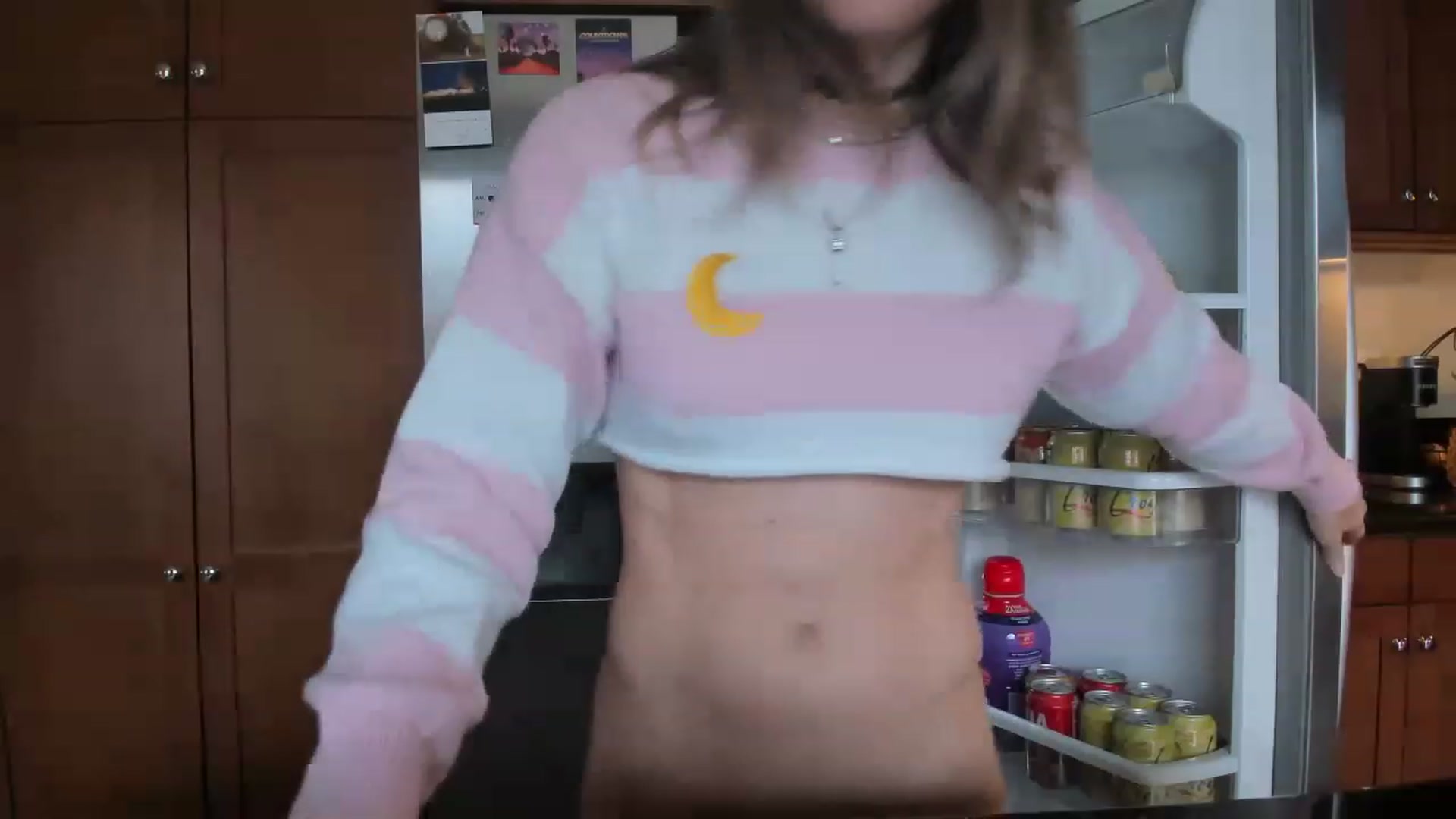 Gallery image thumbnail from CaliPassion's myfreecams stream on, 03/16/2023, 24:32 image 11 of 20