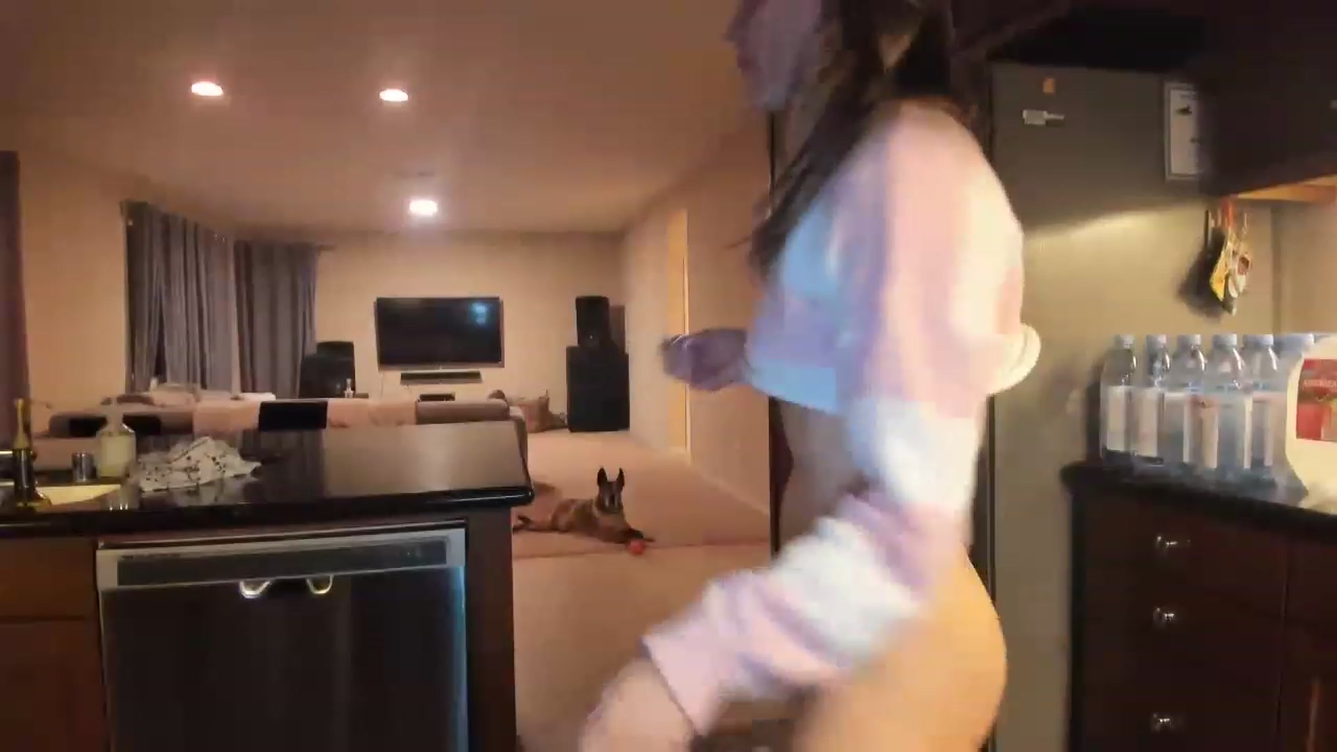 Gallery image thumbnail from CaliPassion's myfreecams stream on, 03/16/2023, 03:44 image 10 of 20
