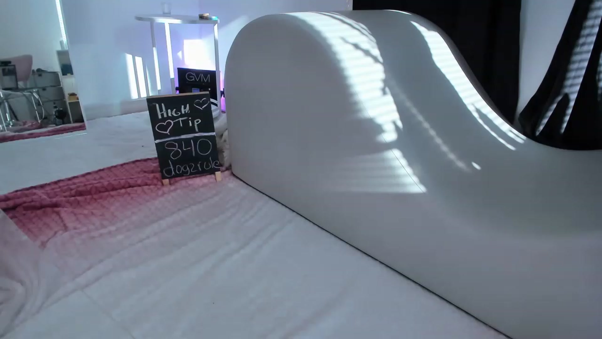 Gallery image thumbnail from CaliPassion's myfreecams stream on, 05/09/2023, 01:23 image 11 of 20