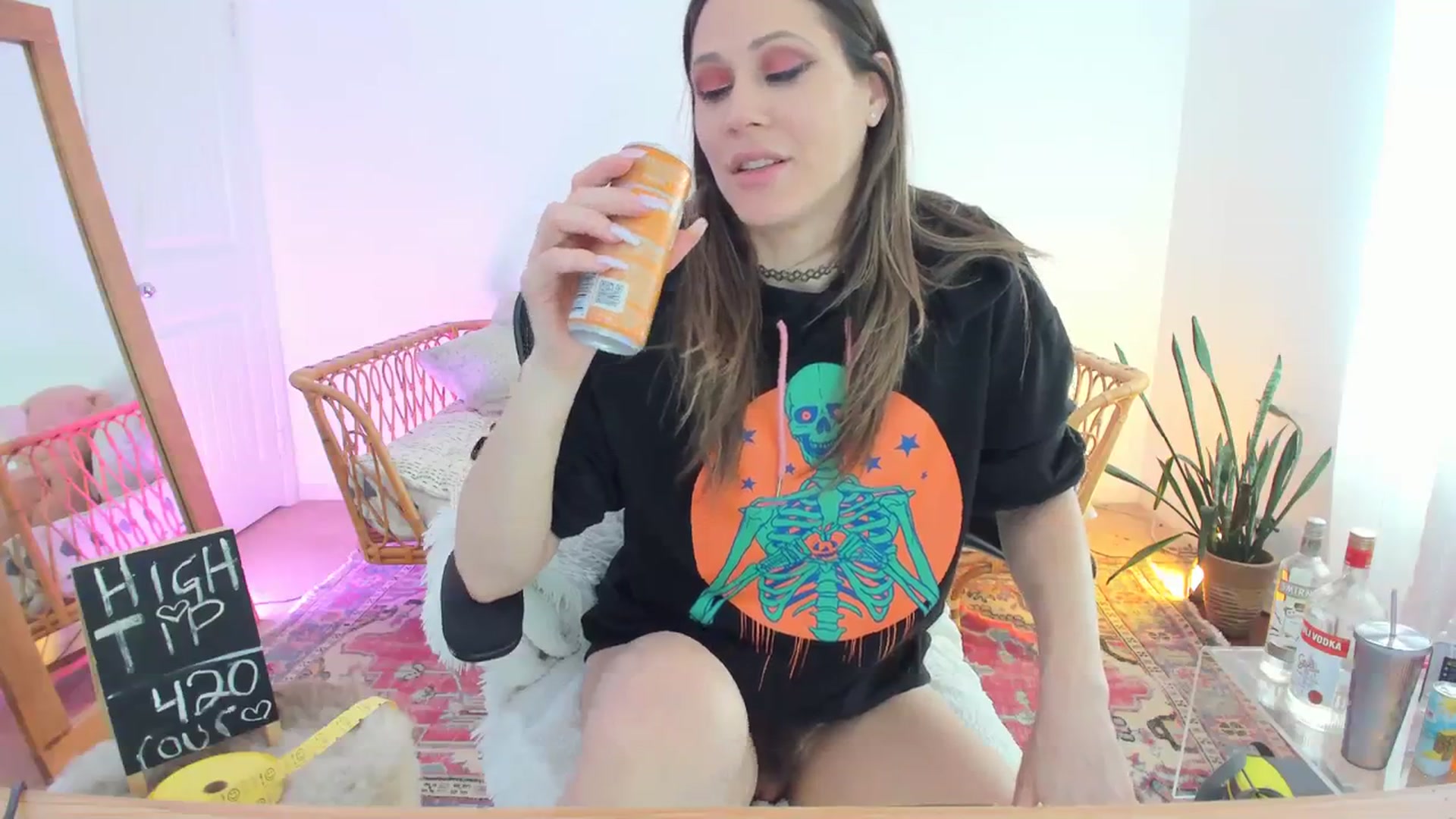 Gallery image thumbnail from CaliPassion's myfreecams stream on, 09/01/2023, 21:24 image 5 of 20