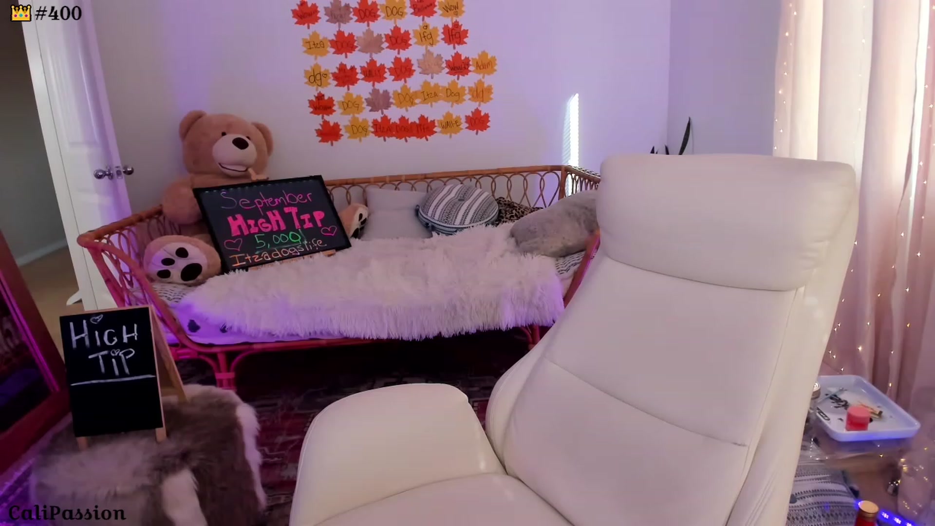 Gallery image thumbnail from CaliPassion's myfreecams stream on, 09/26/2023, 24:31 image 10 of 20