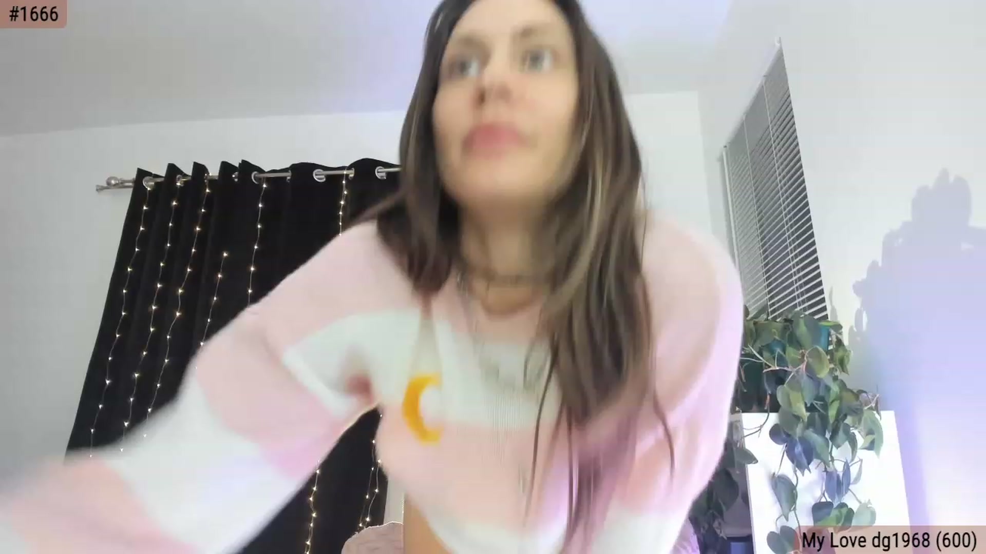 Gallery image thumbnail from CaliPassion's myfreecams stream on, 10/27/2023, 02:49 image 11 of 20