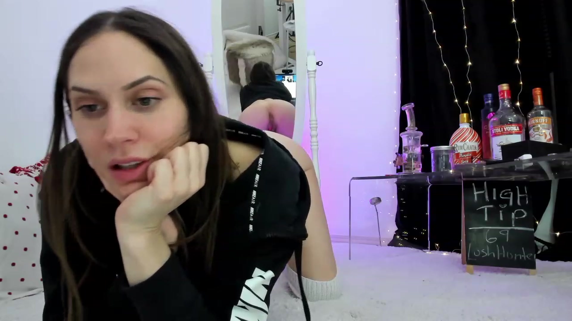 Gallery image thumbnail from CaliPassion's myfreecams stream on, 12/09/2023, 01:33 image 16 of 20