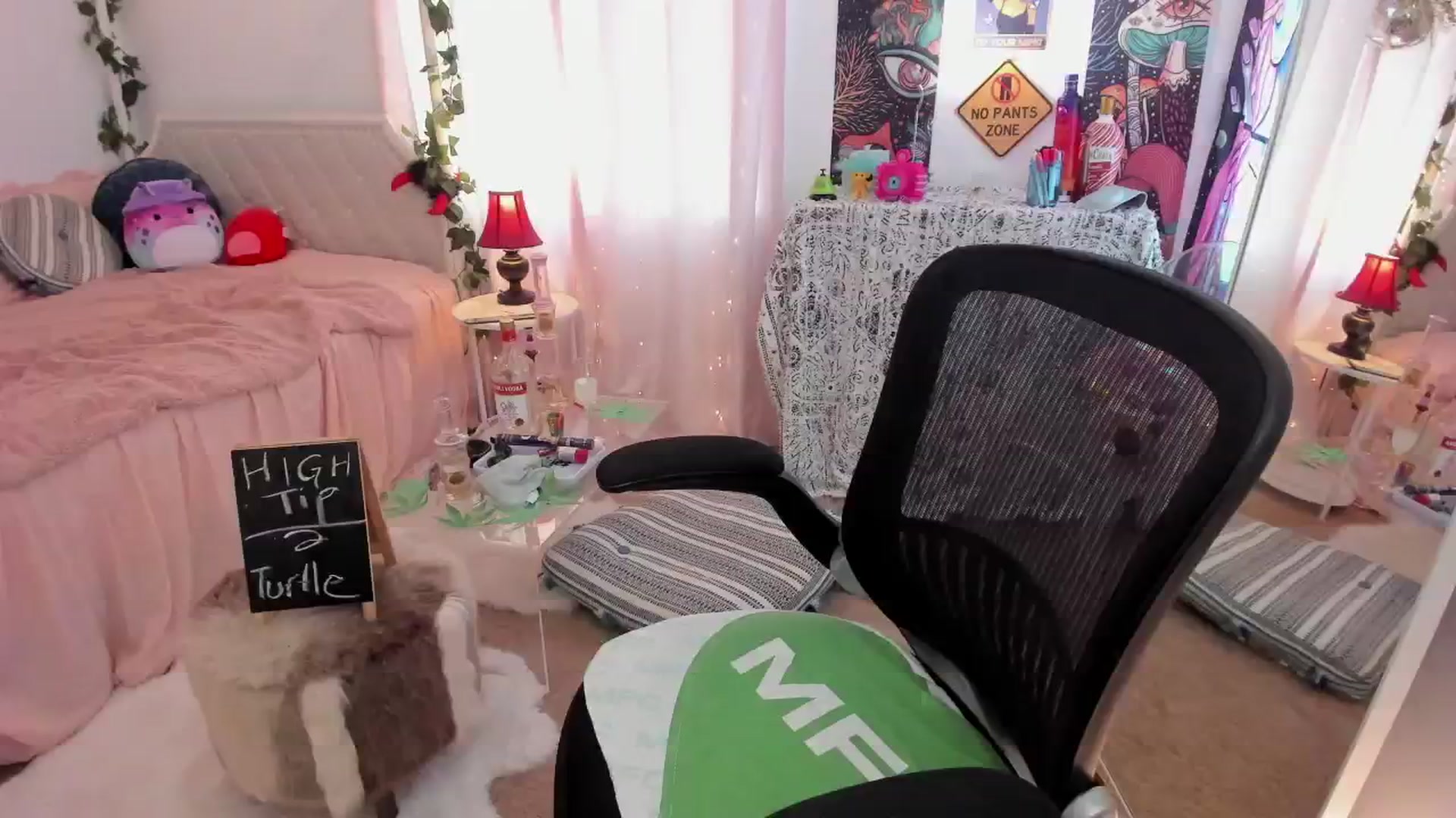 Gallery image thumbnail from CaliPassion's myfreecams stream on, 07/11/2024, 21:57 image 11 of 20