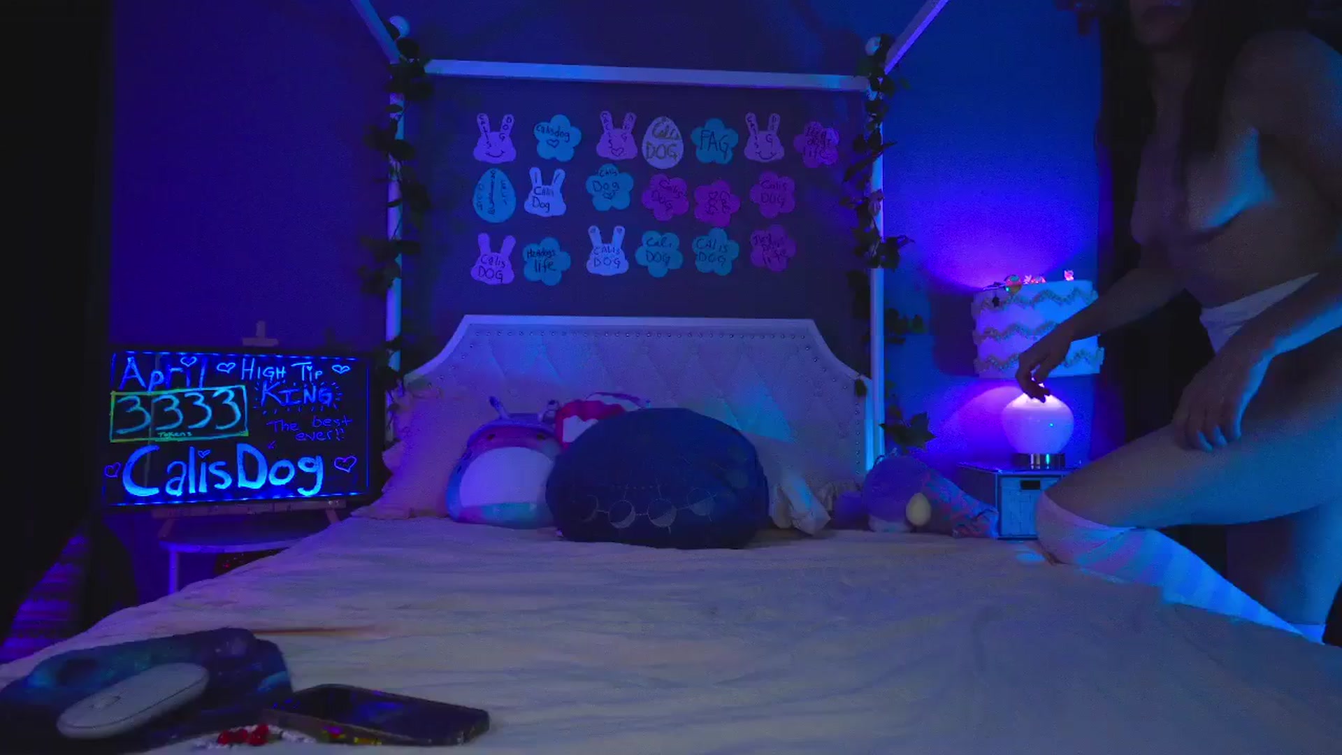 Gallery image thumbnail from CaliPassion's myfreecams stream on, 04/24/2025, 04:03 image 1 of 20